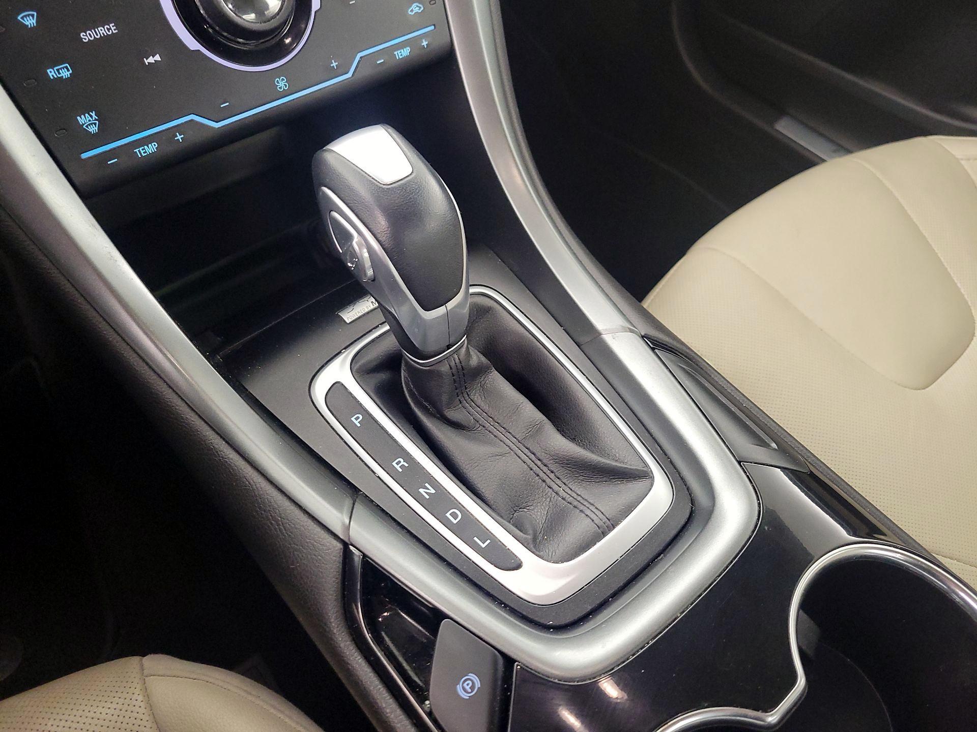 Thumbnail: 2014 Ford Fusion - 18