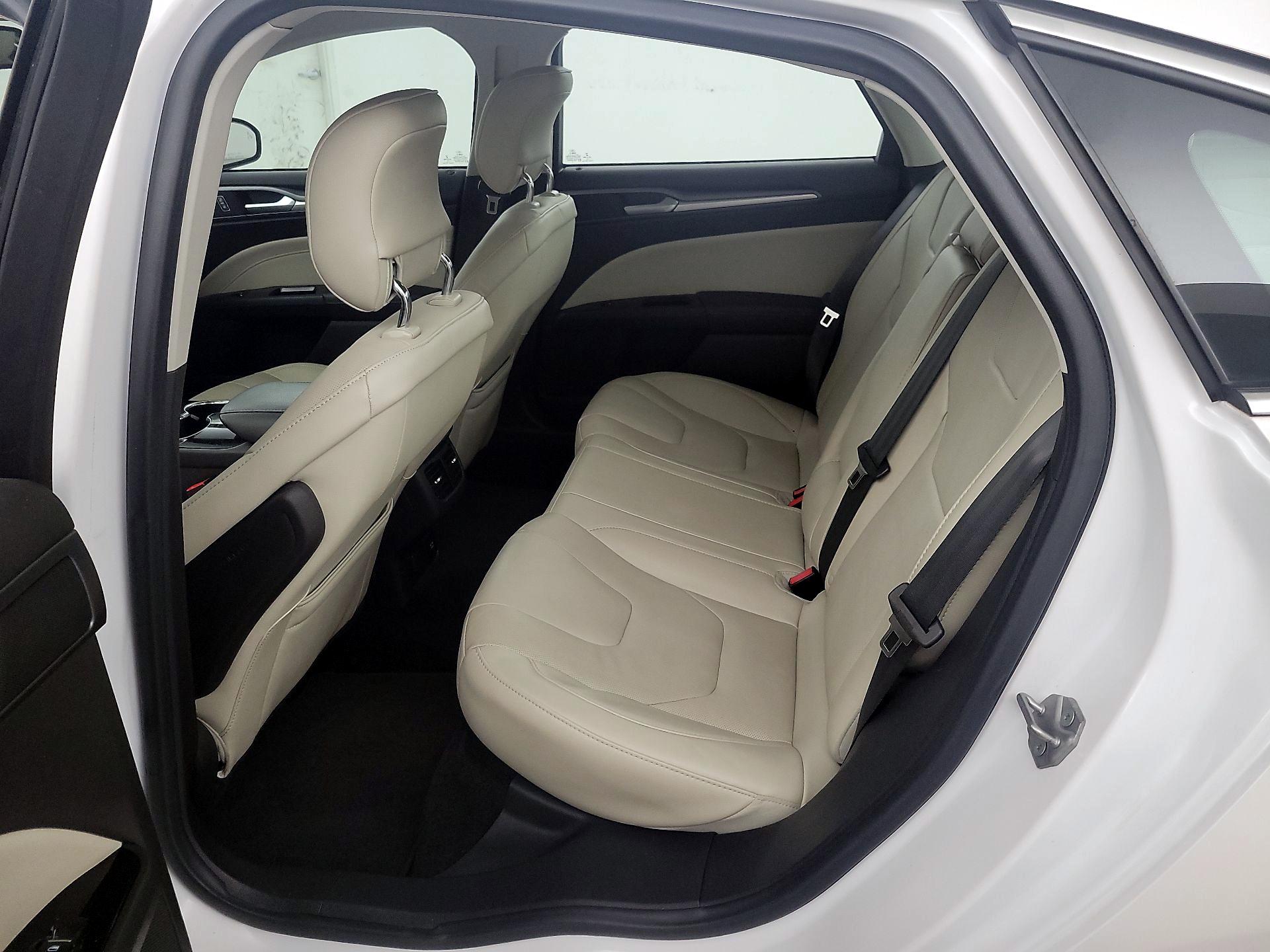 Thumbnail: 2014 Ford Fusion - 20