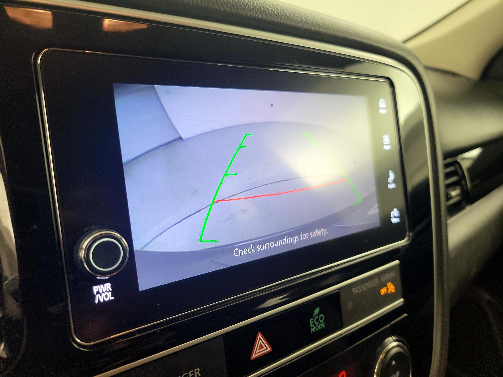 Thumbnail: 2019 Mitsubishi Outlander - 14