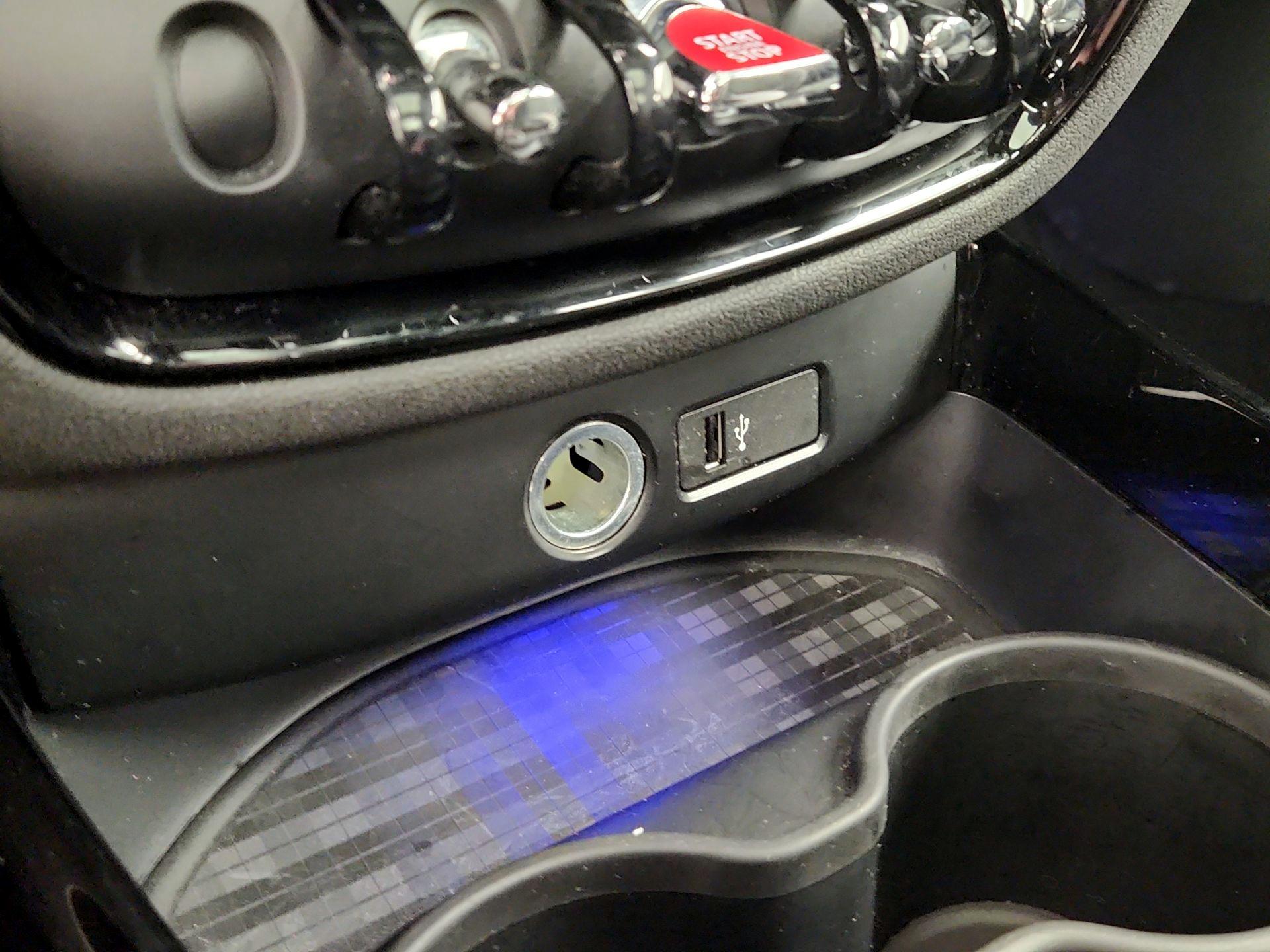 Thumbnail: 2020 MINI Cooper Clubman - 19