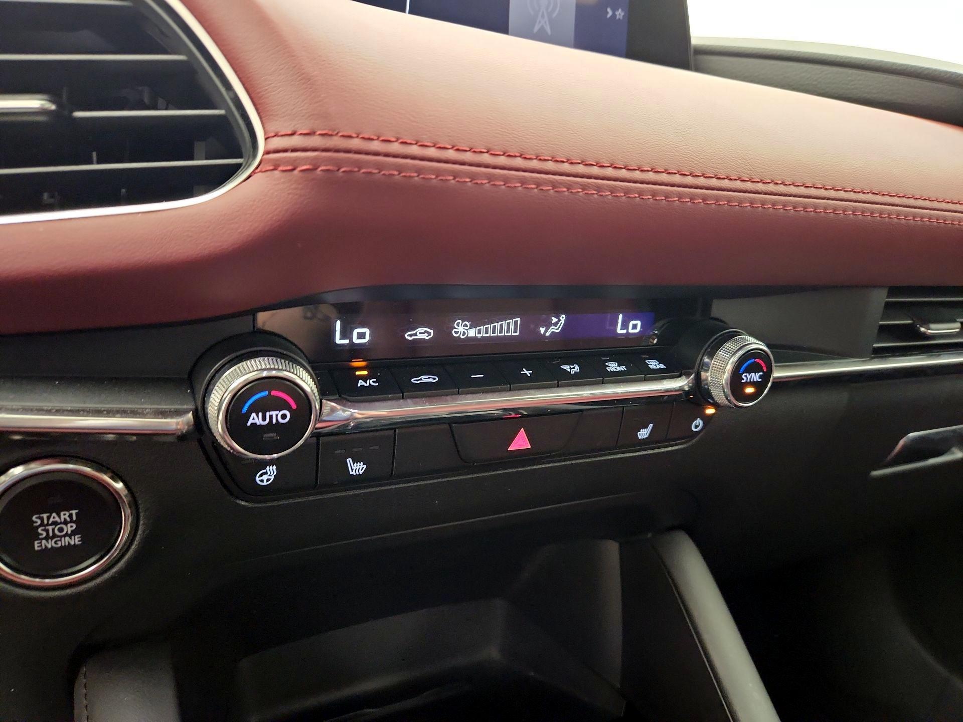 Thumbnail: 2025 Mazda Mazda3 - 17