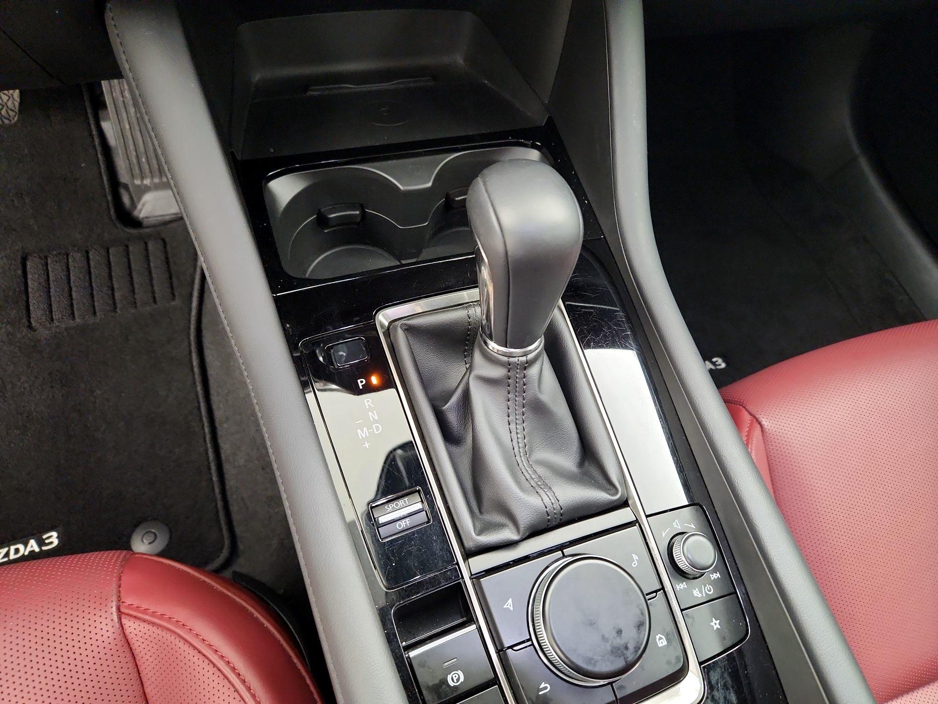 Thumbnail: 2025 Mazda Mazda3 - 18