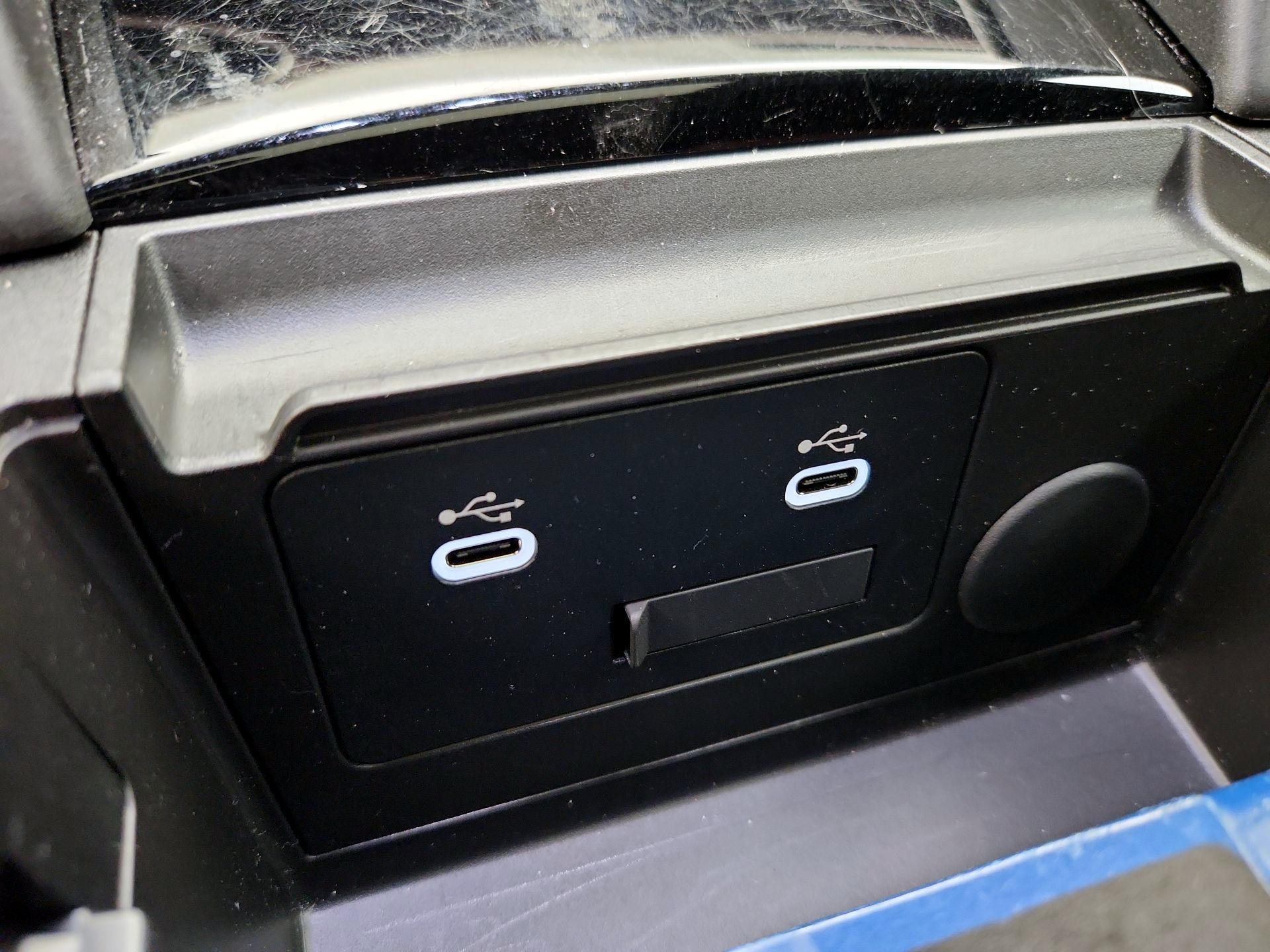 Thumbnail: 2025 Mazda Mazda3 - 19