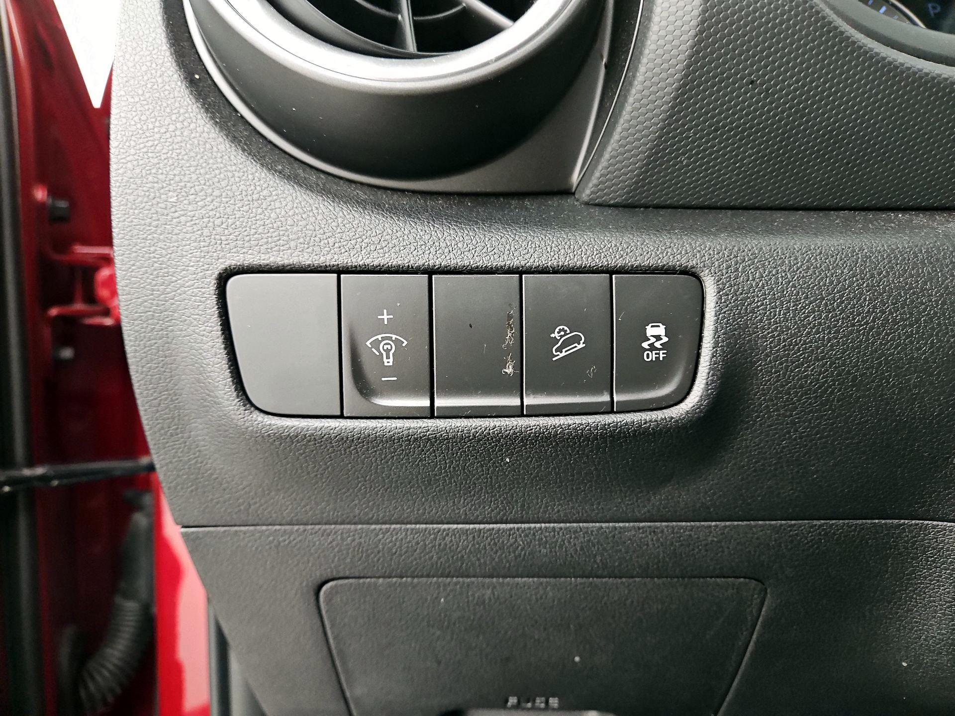 Thumbnail: 2023 Hyundai Kona - 13