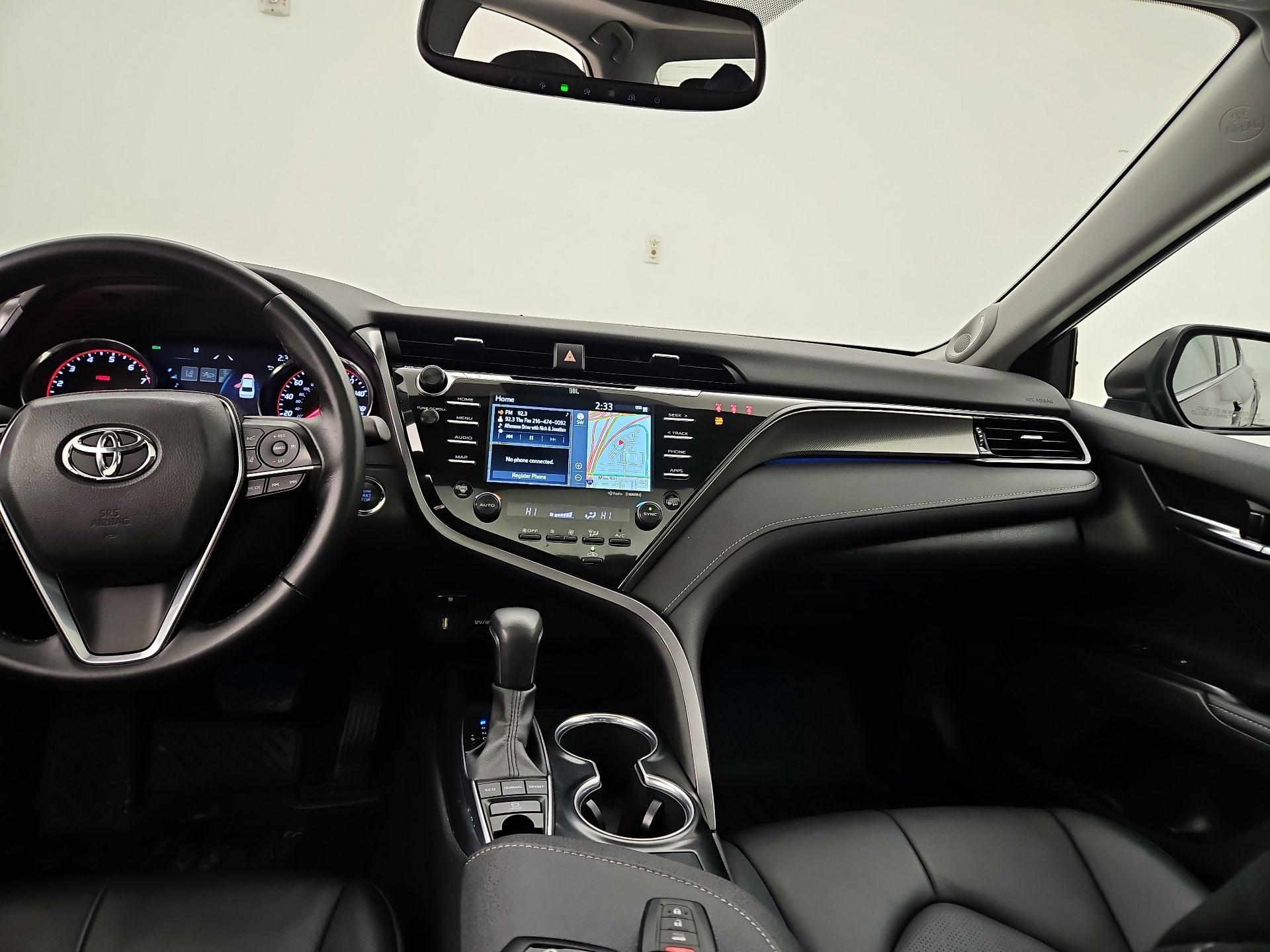 Thumbnail: 2020 Toyota Camry - 9
