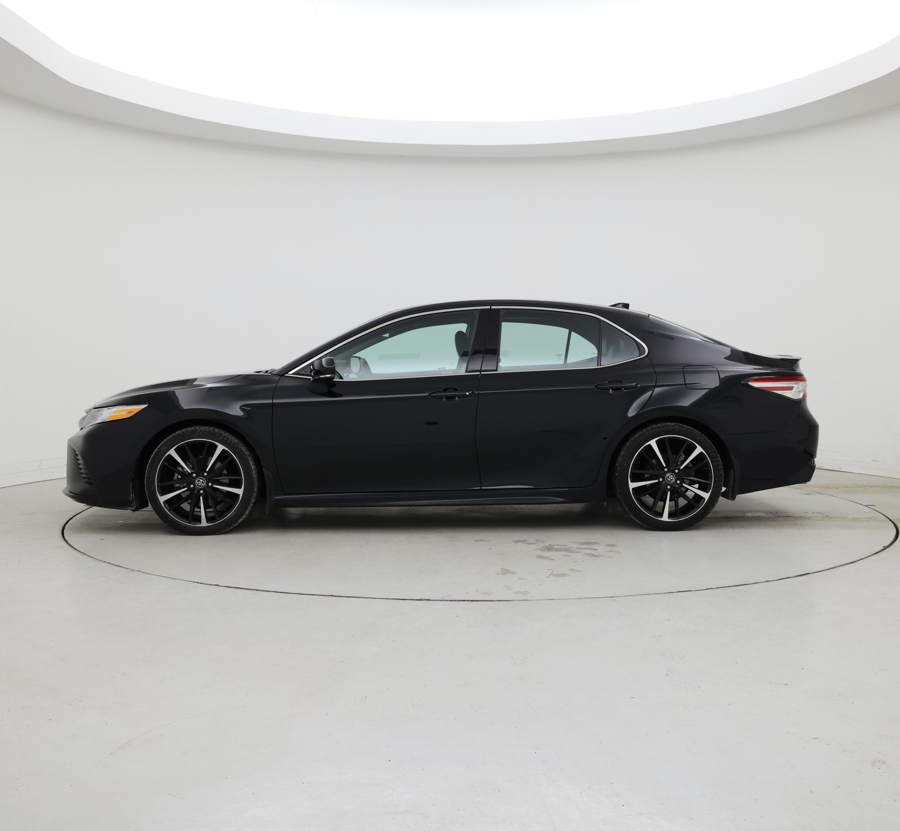 Thumbnail: 2020 Toyota Camry - 3