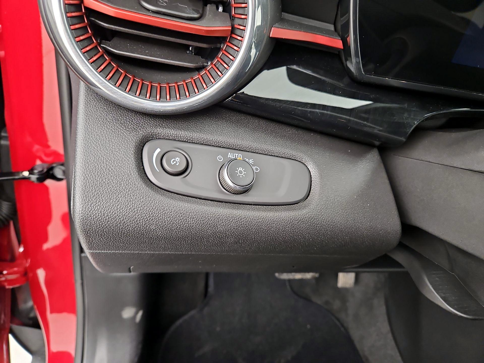 Thumbnail: 2026 Chevrolet Trax - 13