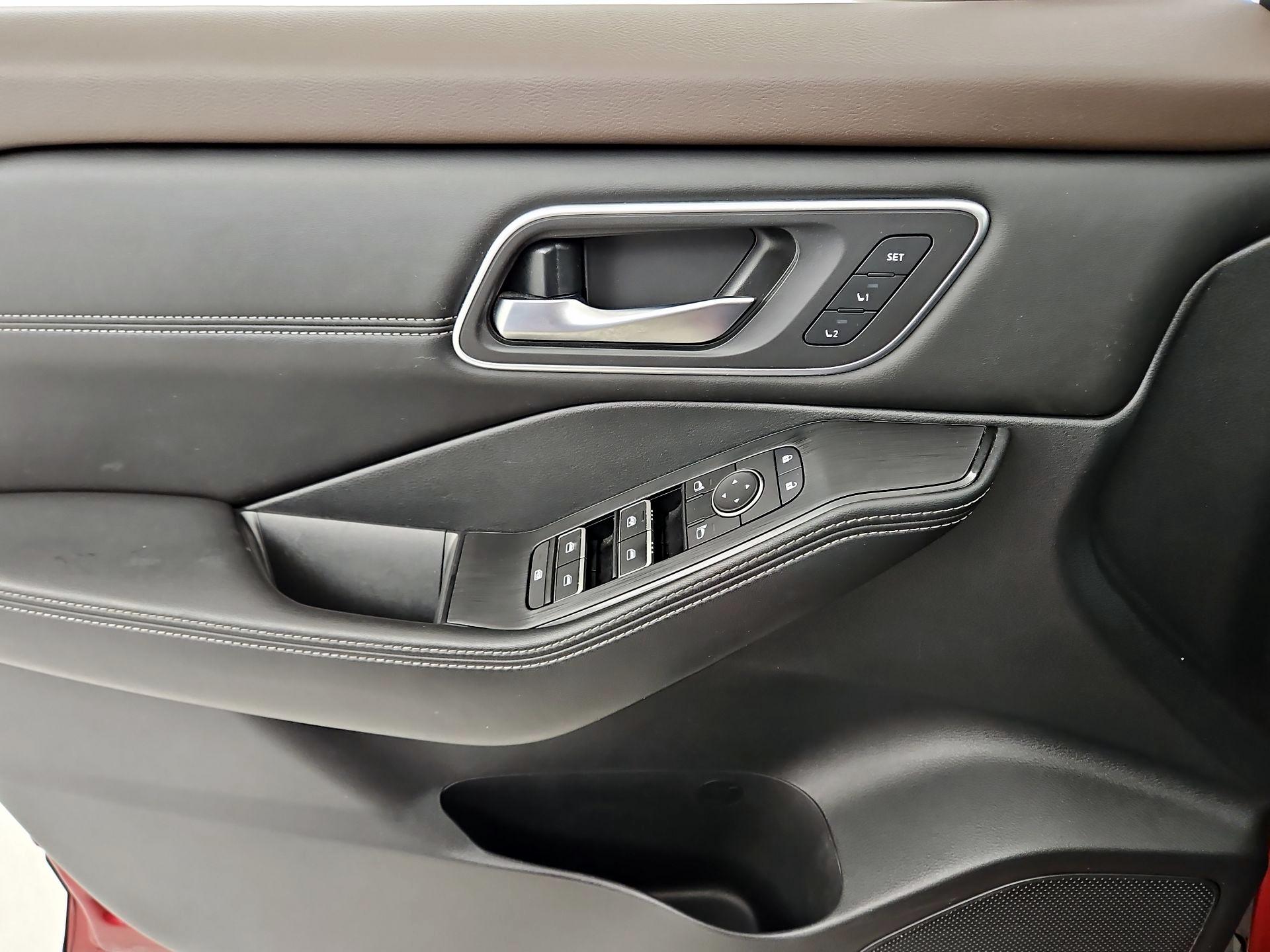 Thumbnail: 2021 Nissan Rogue - 12