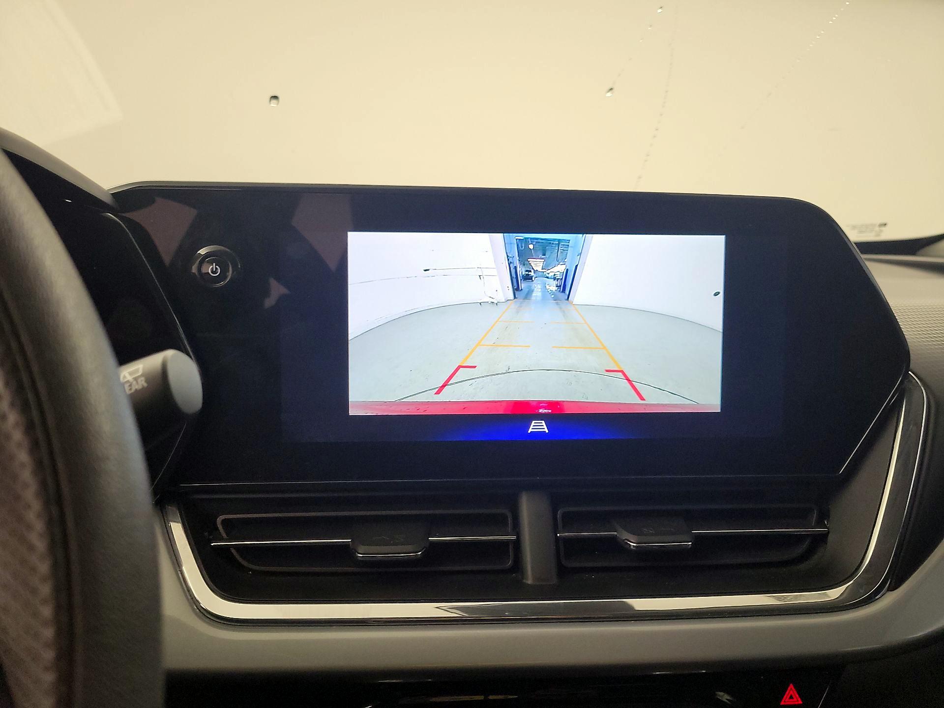 Thumbnail: 2025 Chevrolet Trax - 14