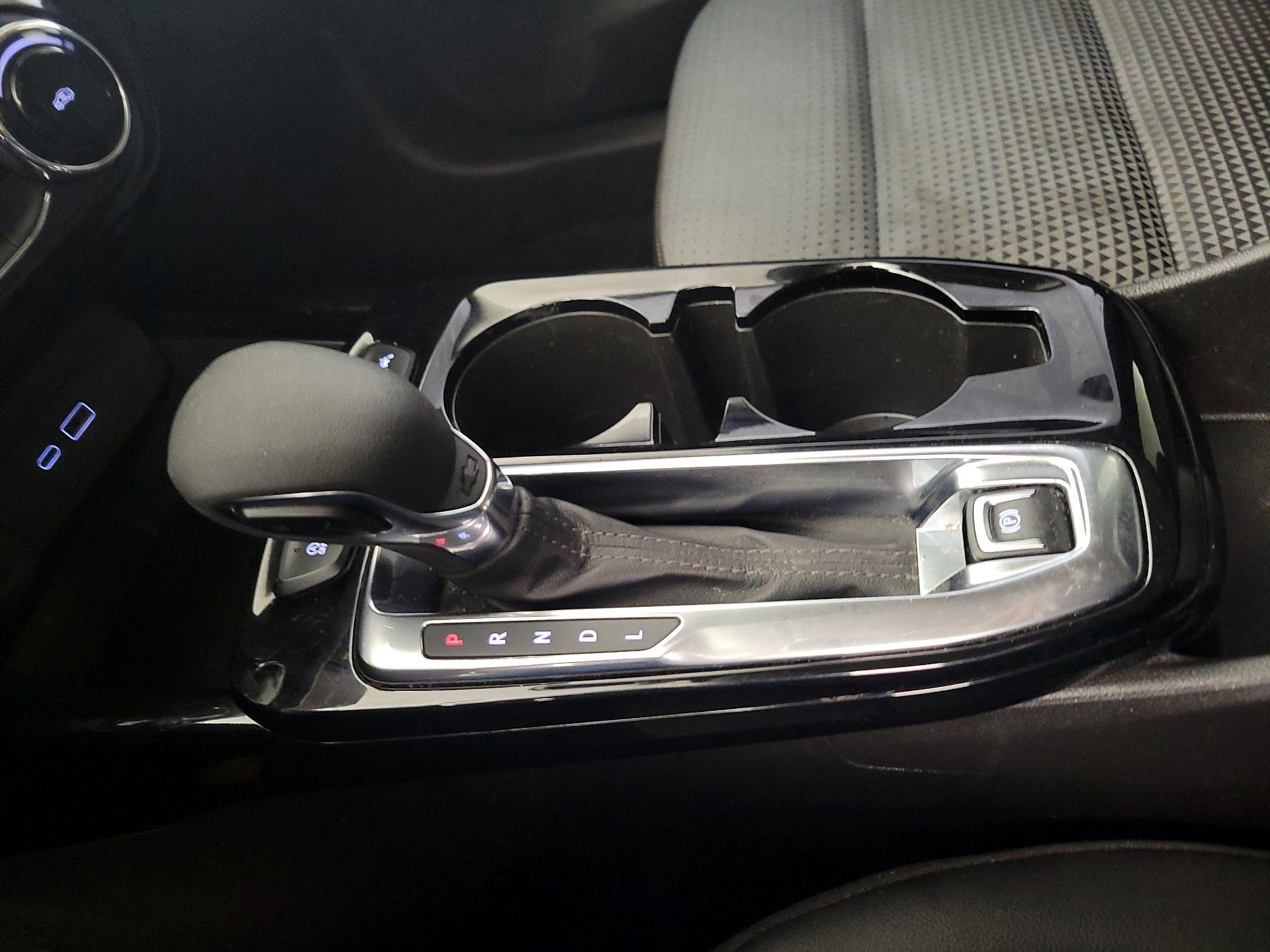 Thumbnail: 2025 Chevrolet Trax - 17