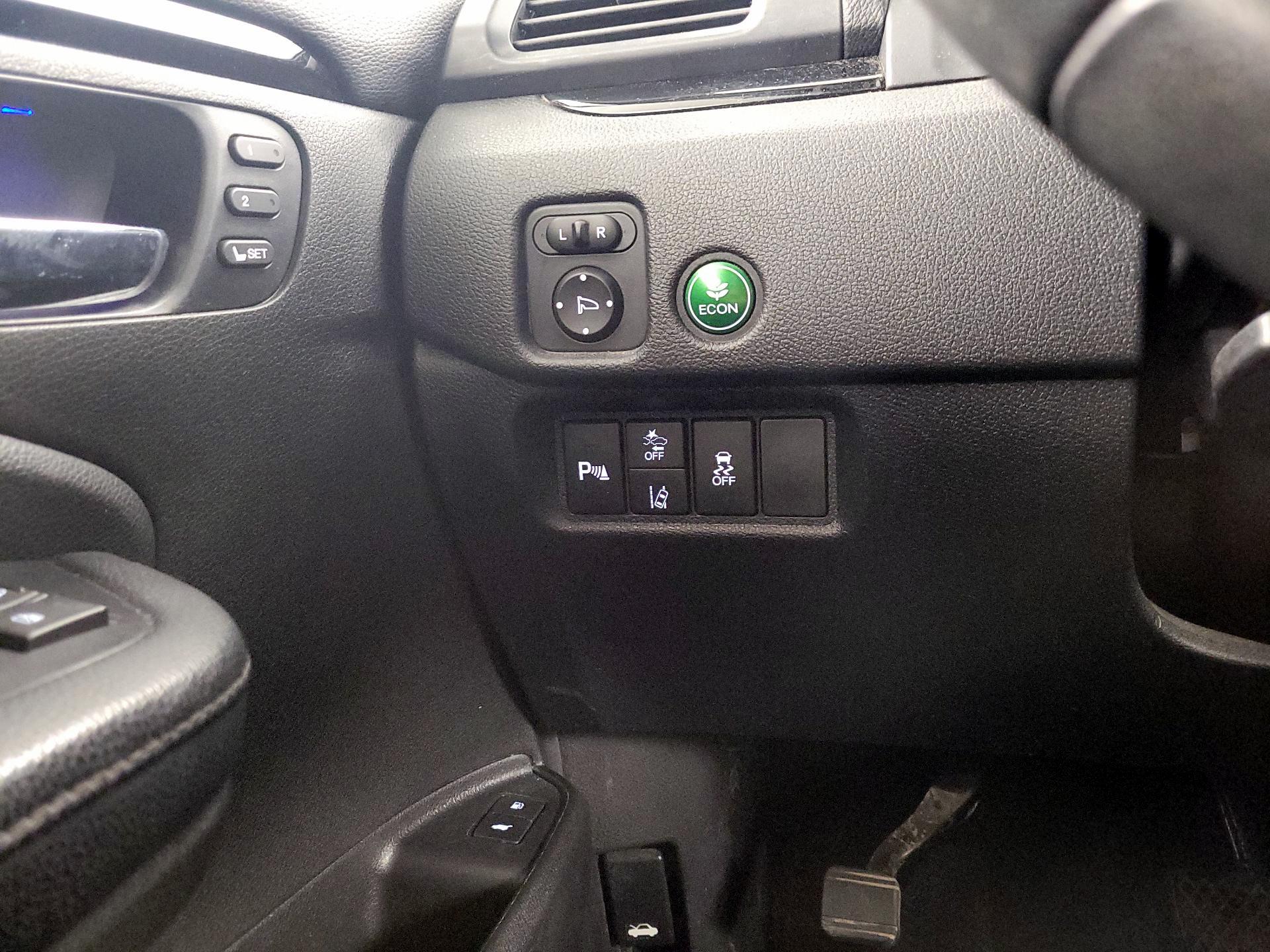 Thumbnail: 2020 Honda Pilot - 13