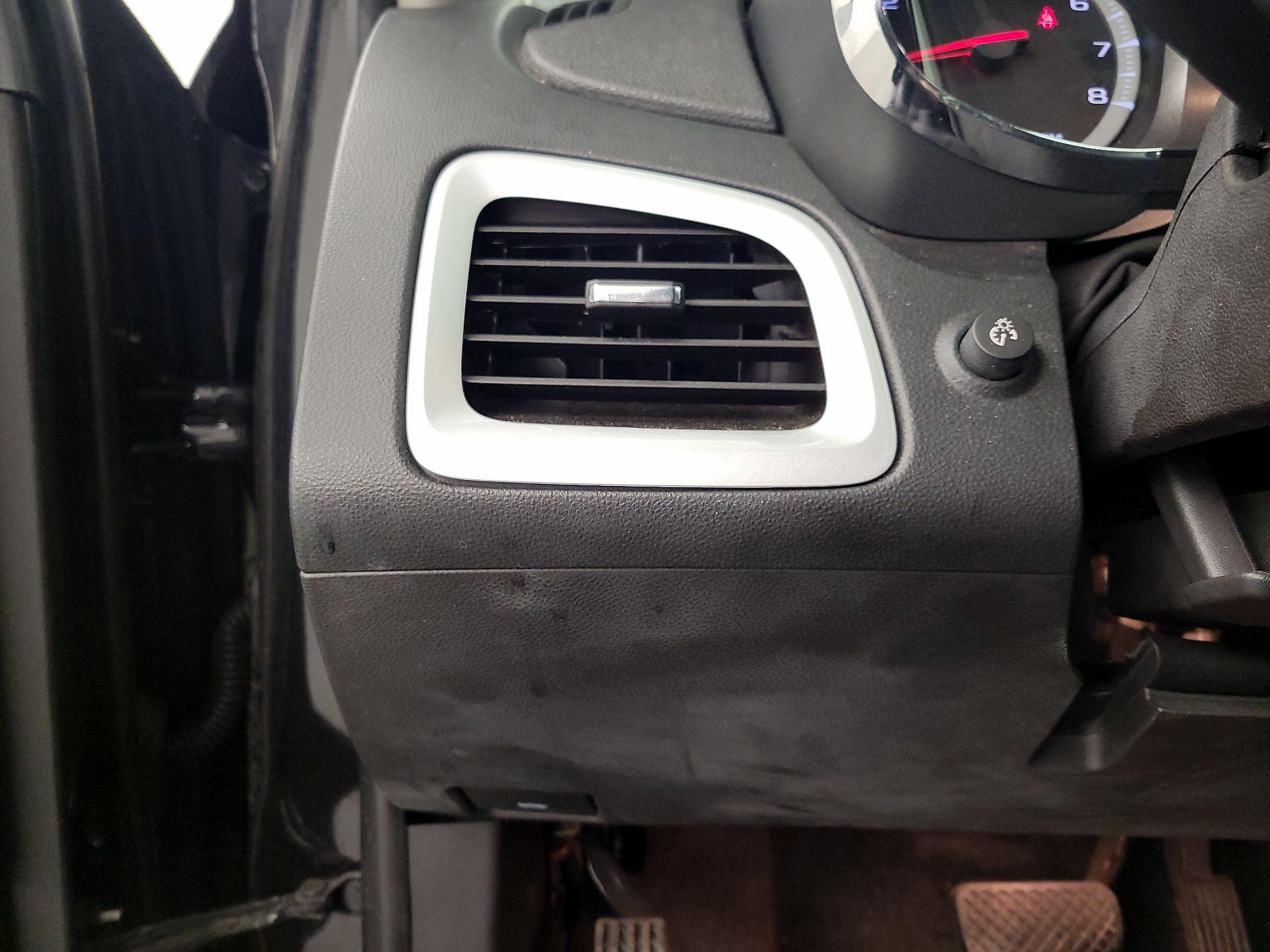 Thumbnail: 2015 GMC Terrain - 13