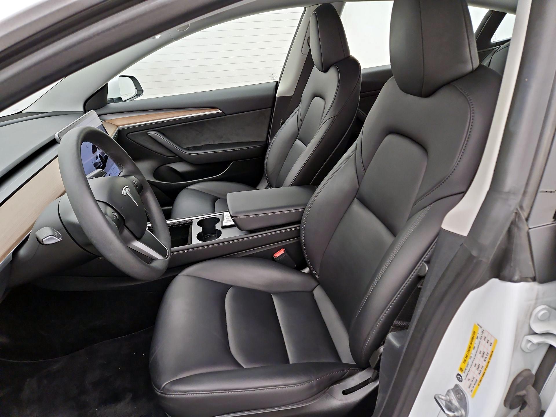 Thumbnail: 2023 Tesla Model 3 - 11