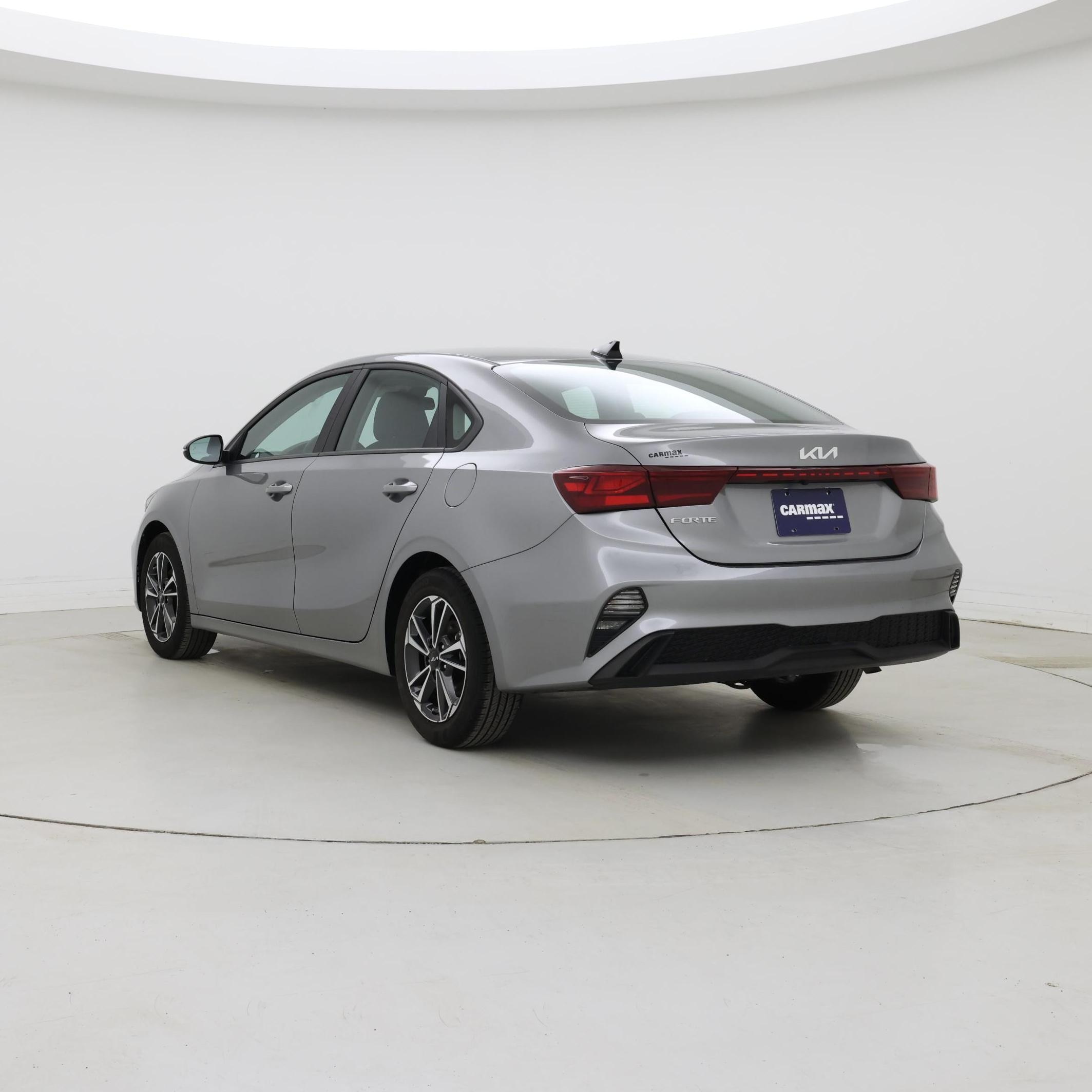 Thumbnail: 2024 Kia Forte - 2