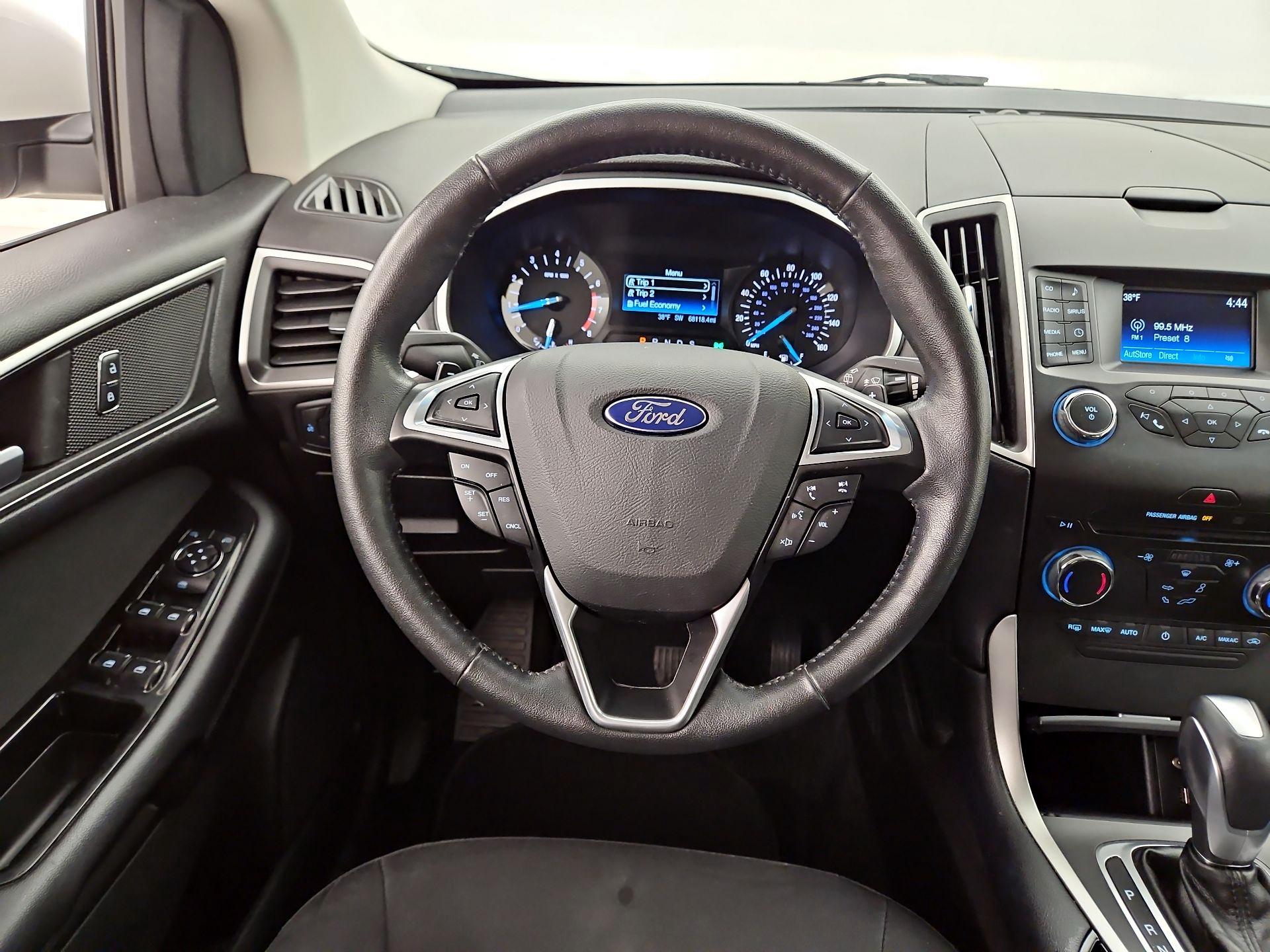 Thumbnail: 2015 Ford Edge - 10