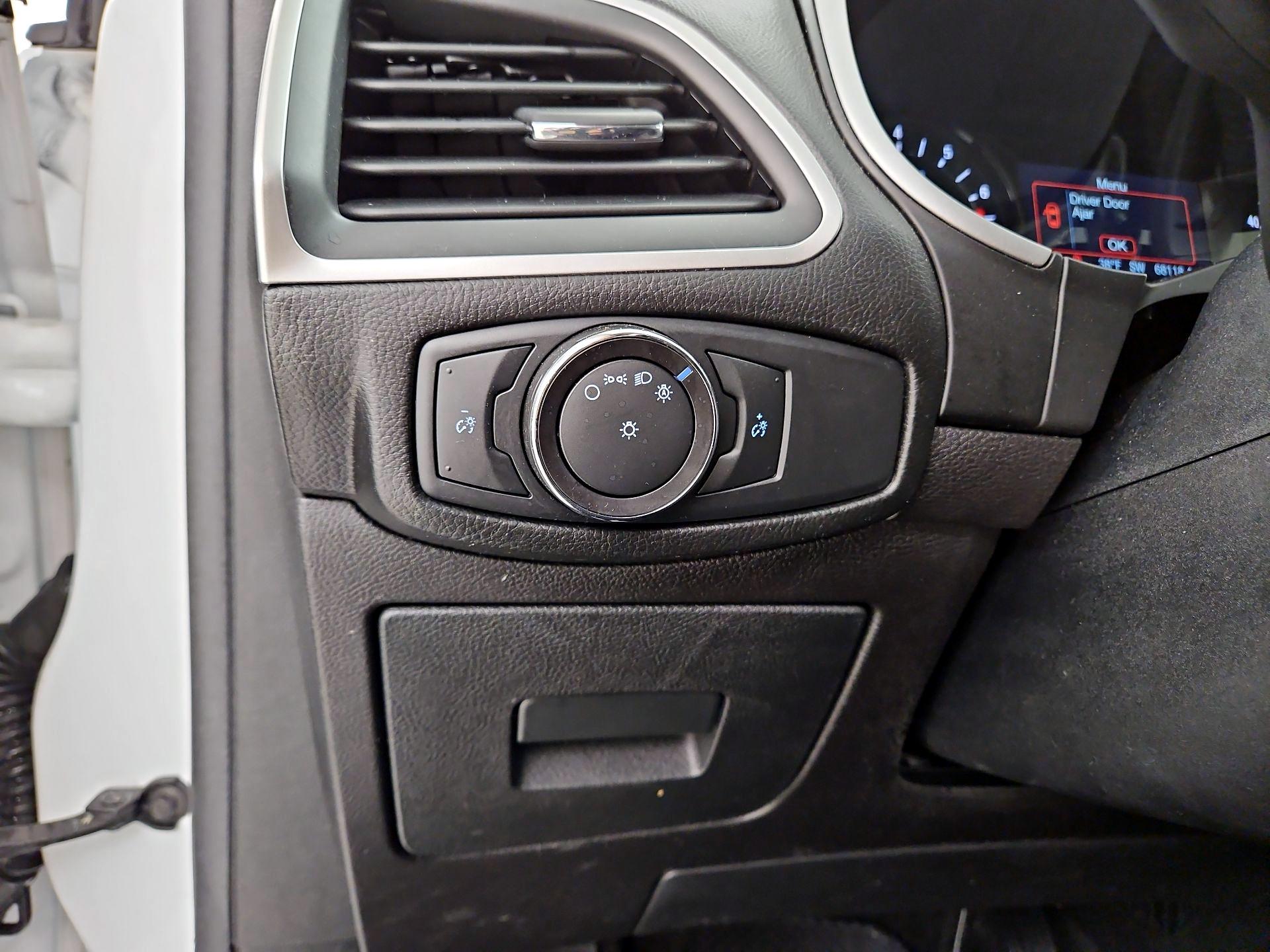 Thumbnail: 2015 Ford Edge - 13