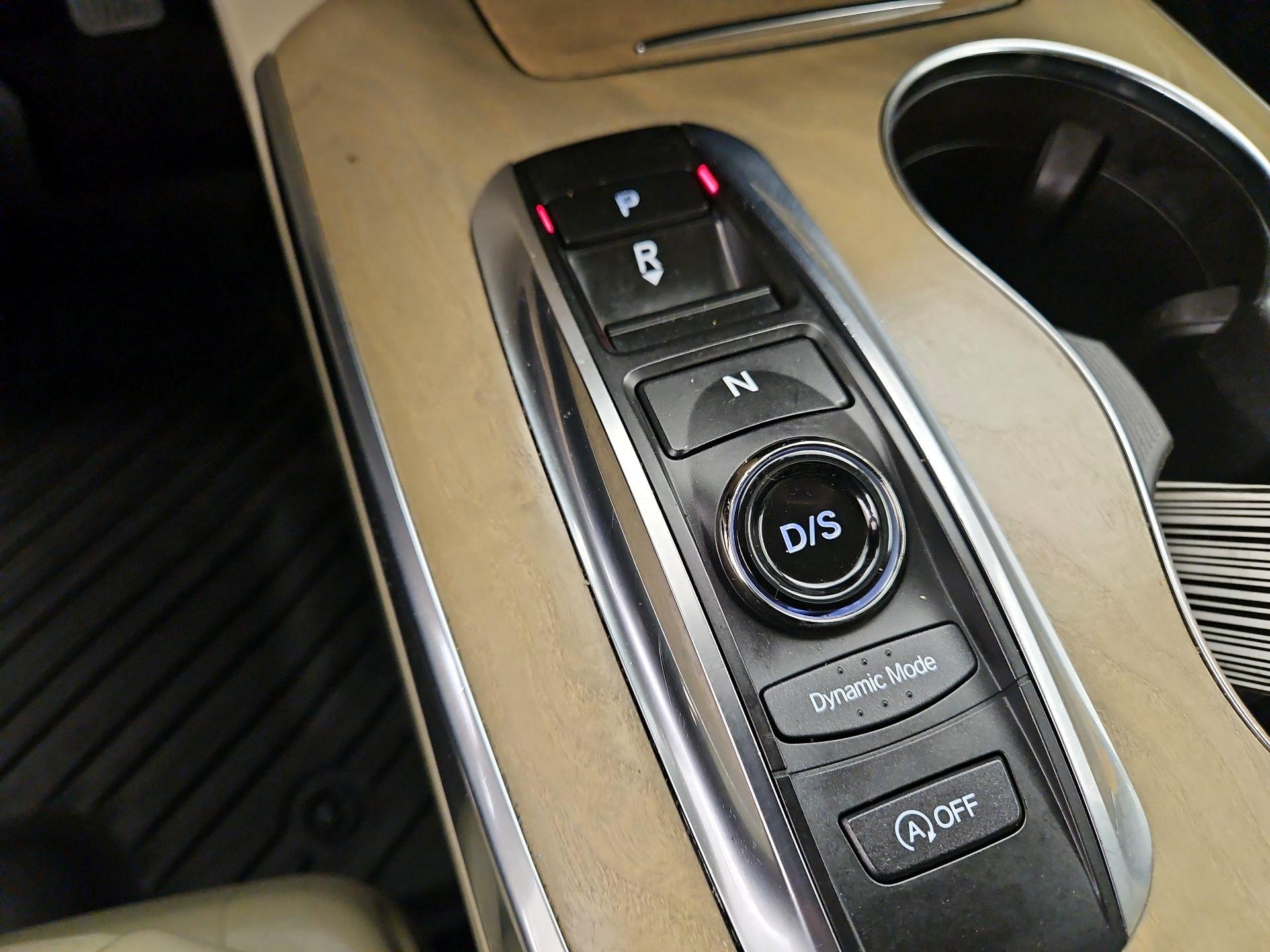 Thumbnail: 2019 Acura MDX - 18