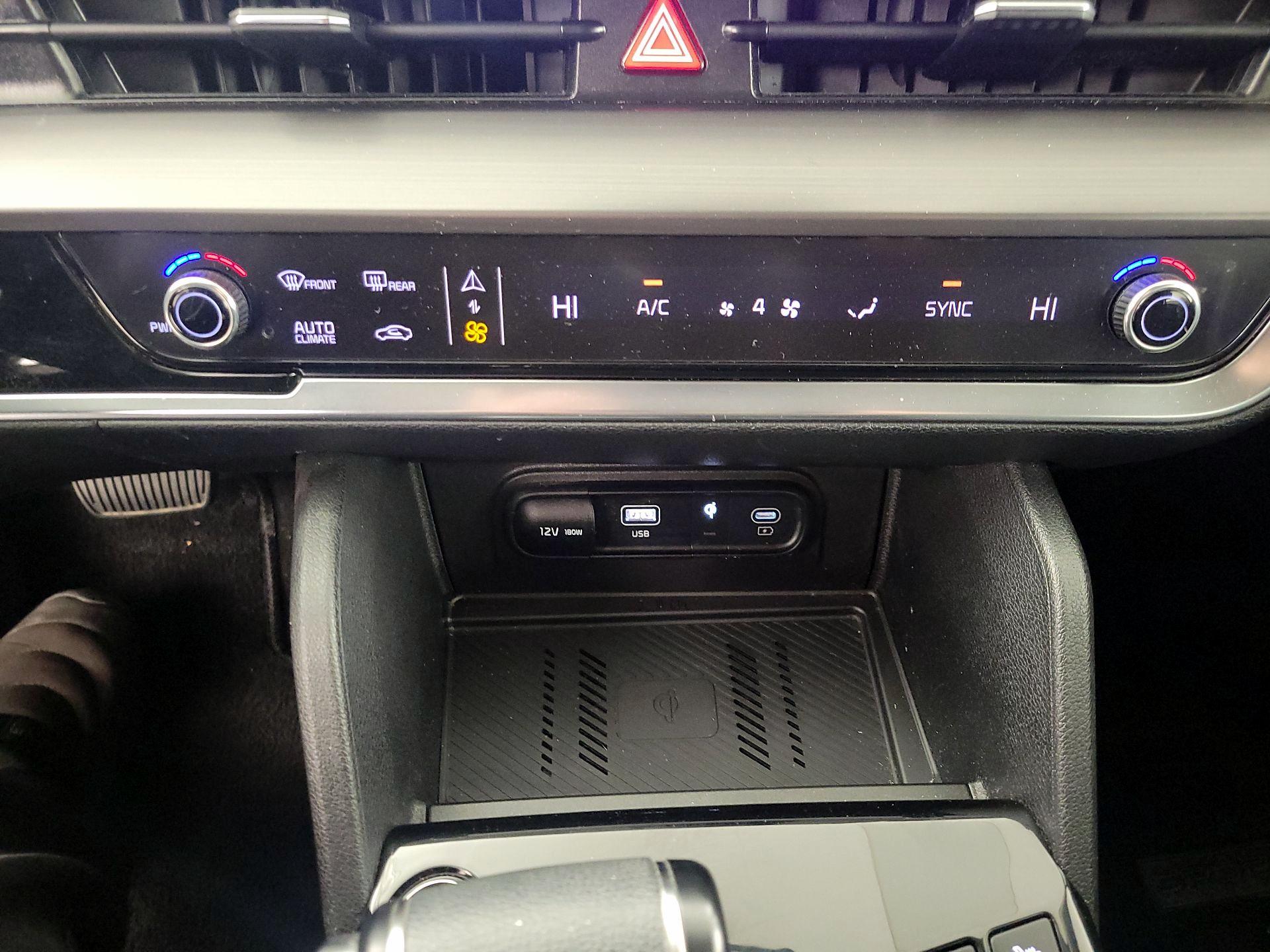 Thumbnail: 2023 Kia Sportage - 17