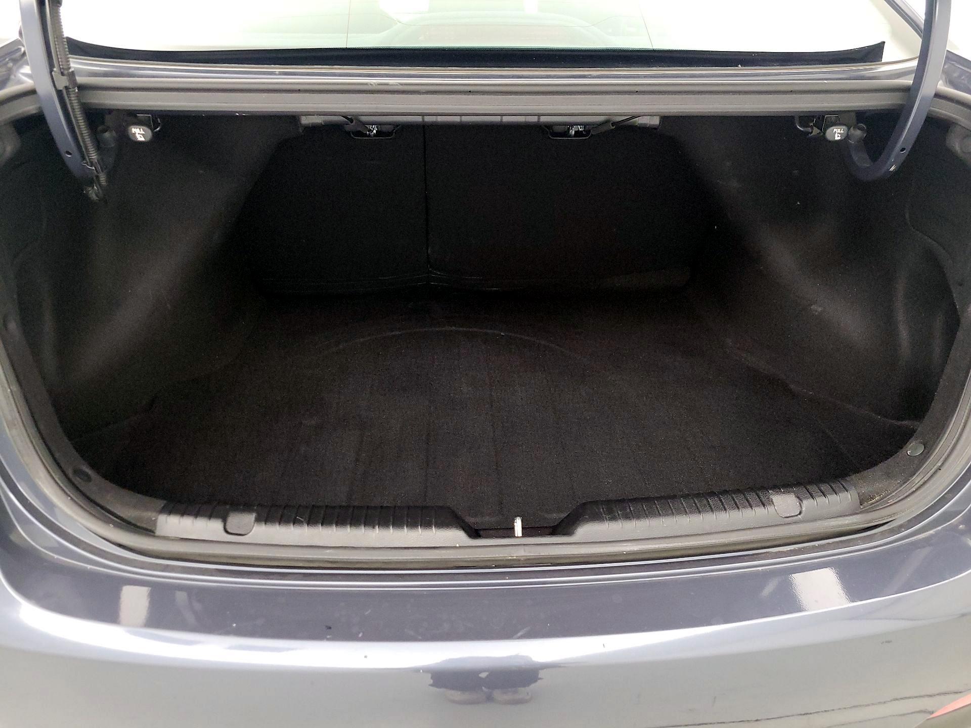 Thumbnail: 2016 Kia Forte - 19