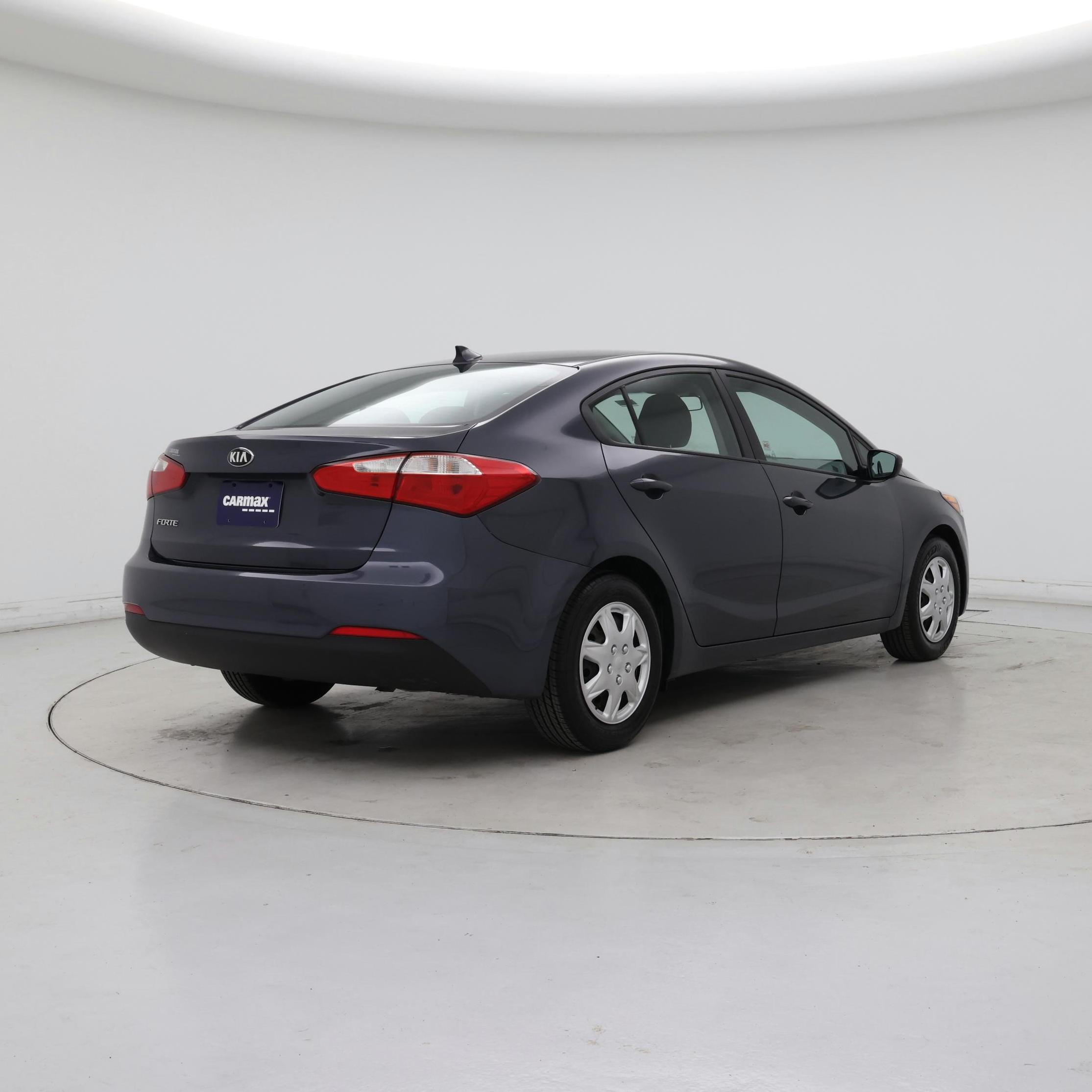 Thumbnail: 2016 Kia Forte - 8