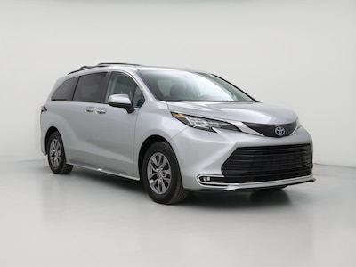 2023 Toyota Sienna Hybrid XLE