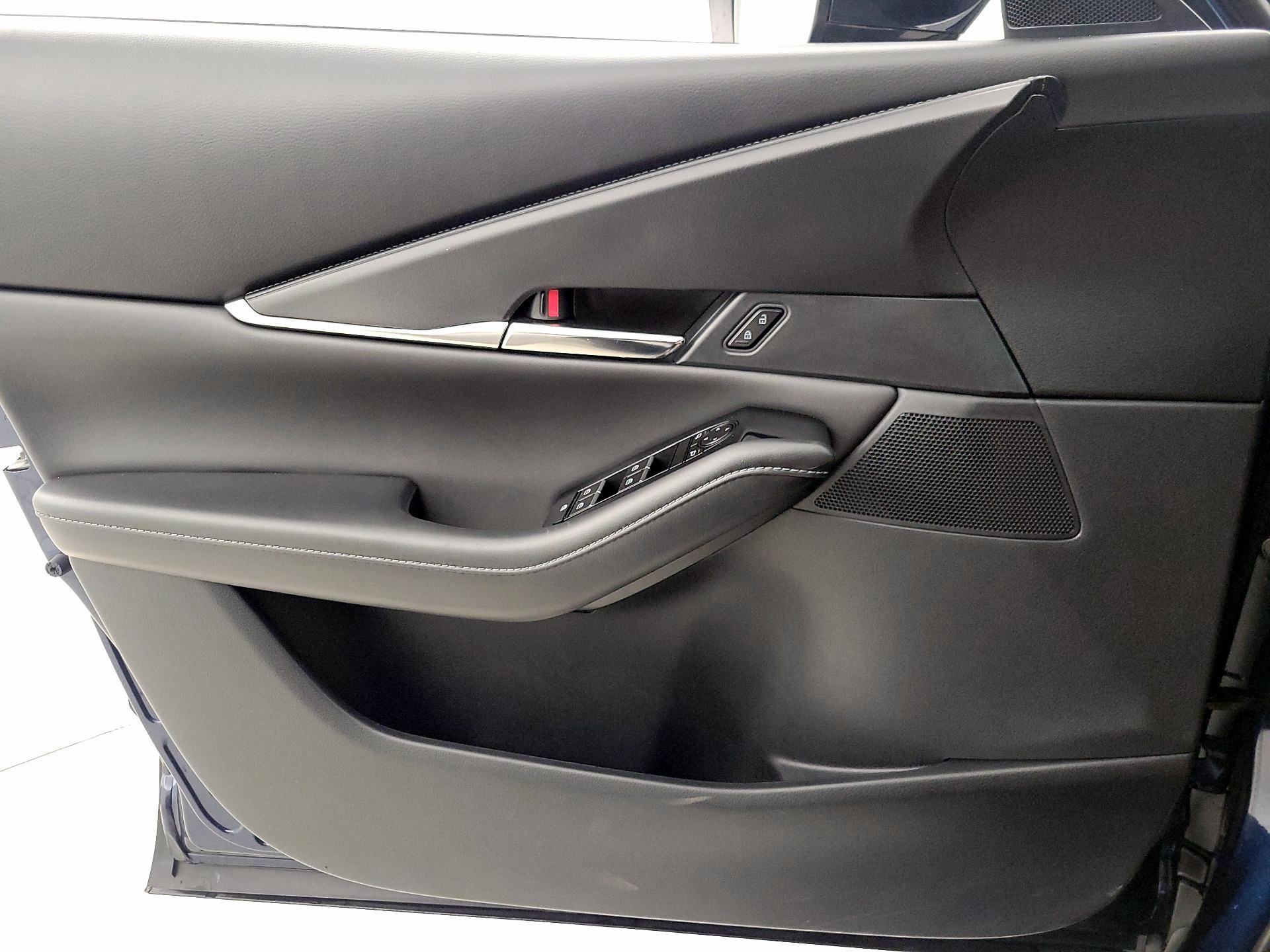 Thumbnail: 2023 Mazda CX-30 - 12