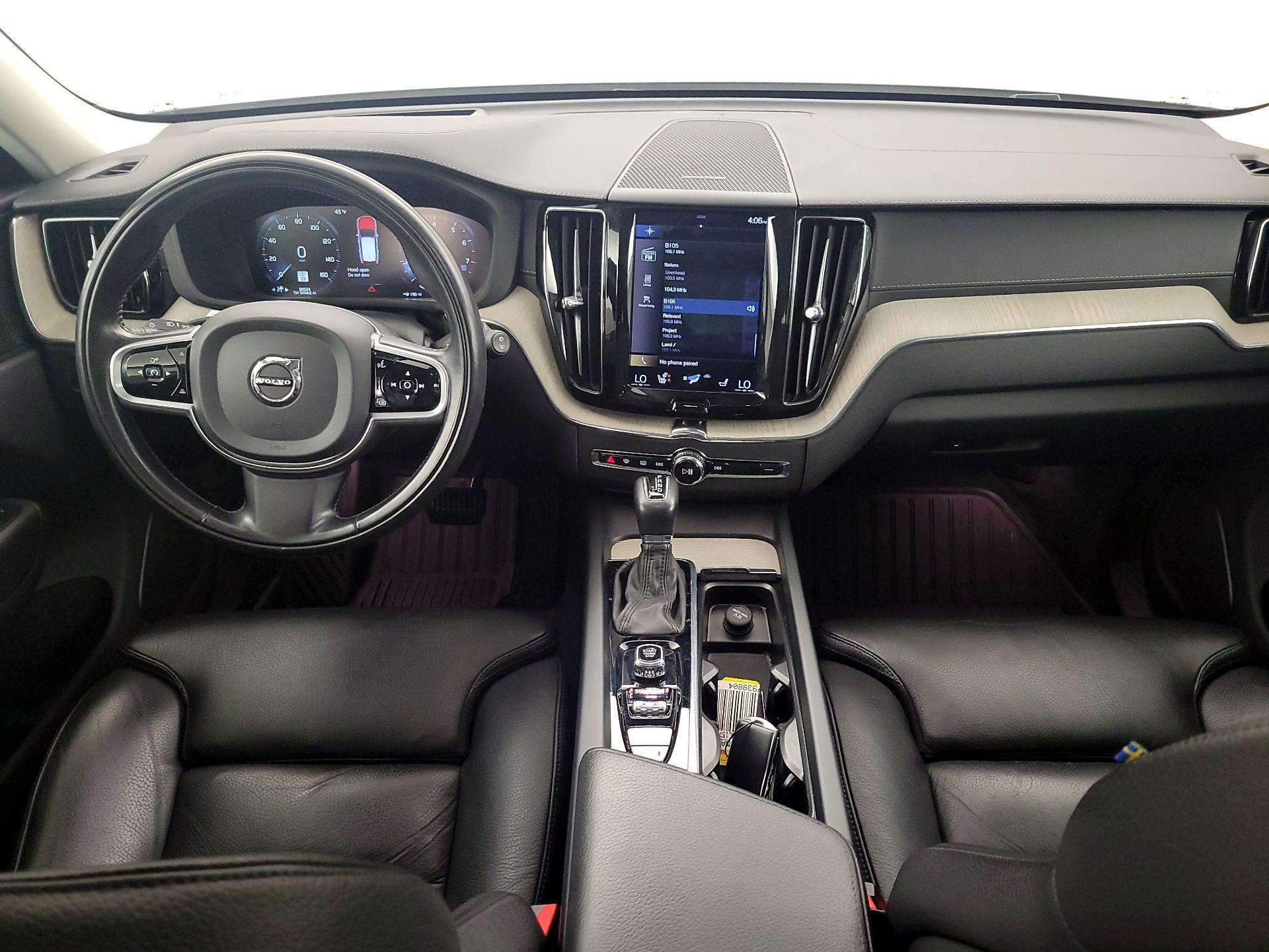 Thumbnail: 2020 Volvo XC60 - 9