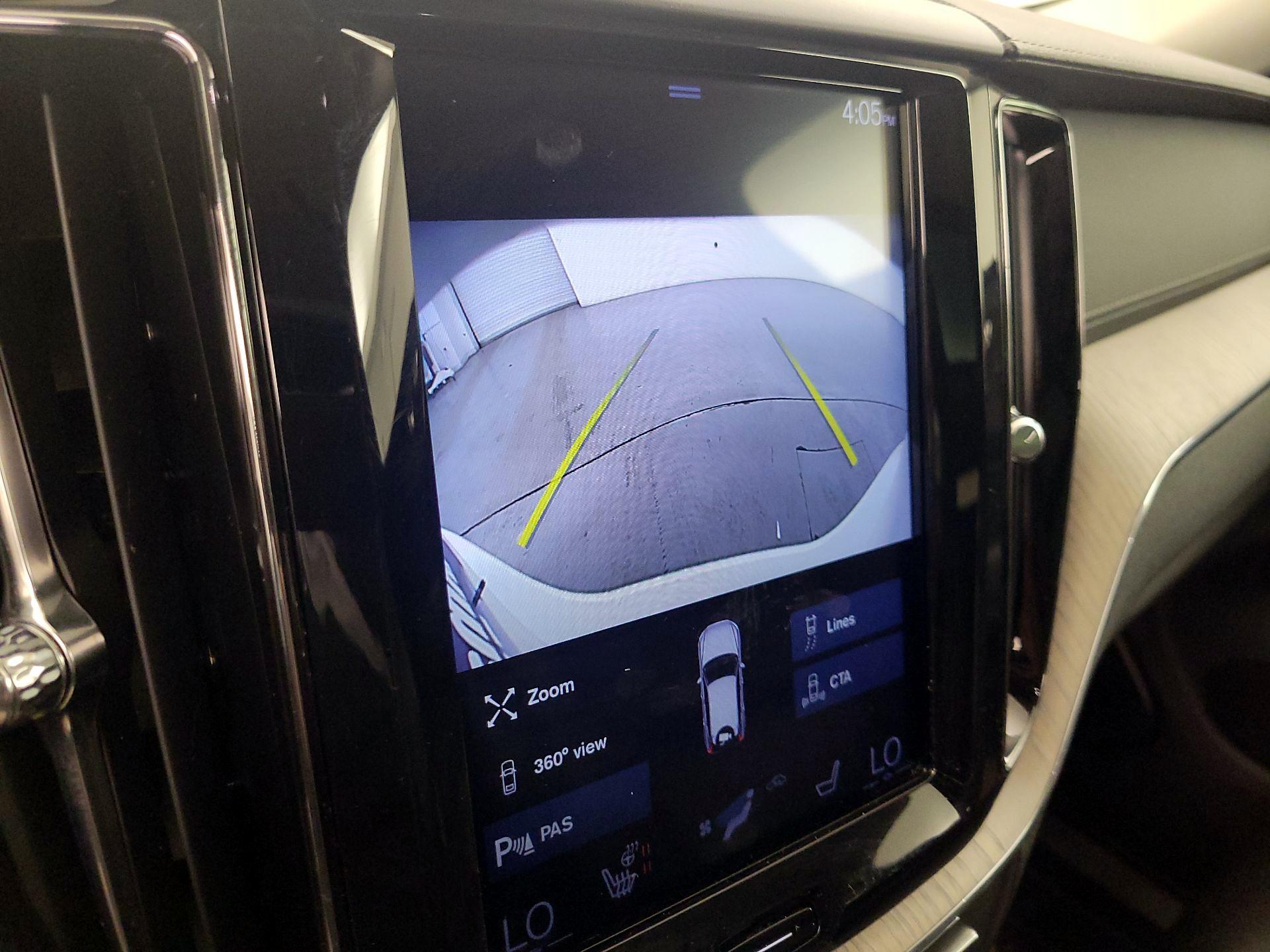 Thumbnail: 2020 Volvo XC60 - 15