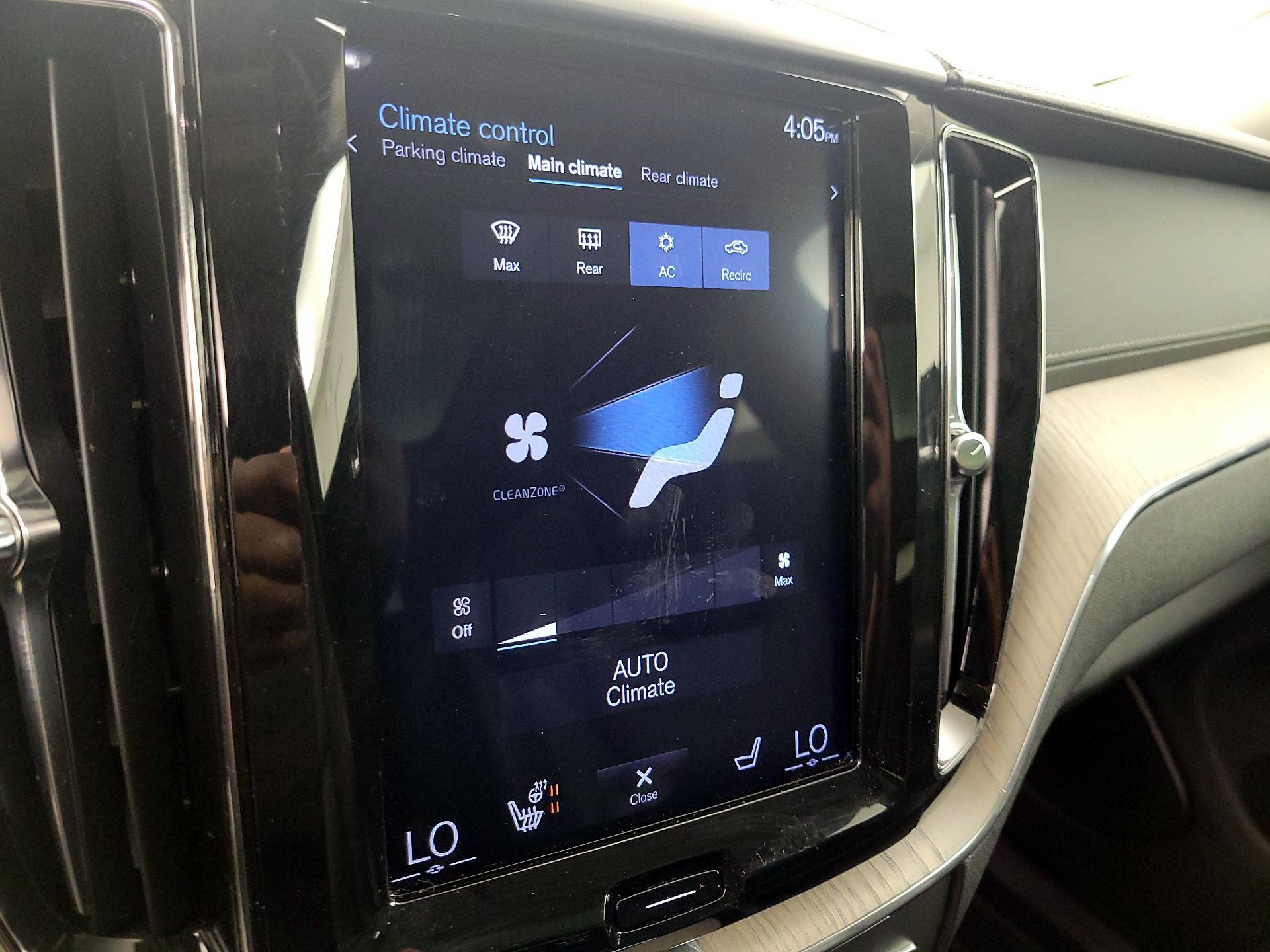 Thumbnail: 2020 Volvo XC60 - 17