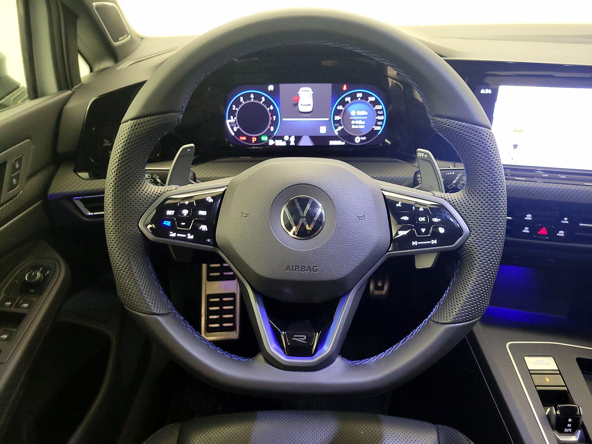 Thumbnail: 2022 Volkswagen Golf - 10