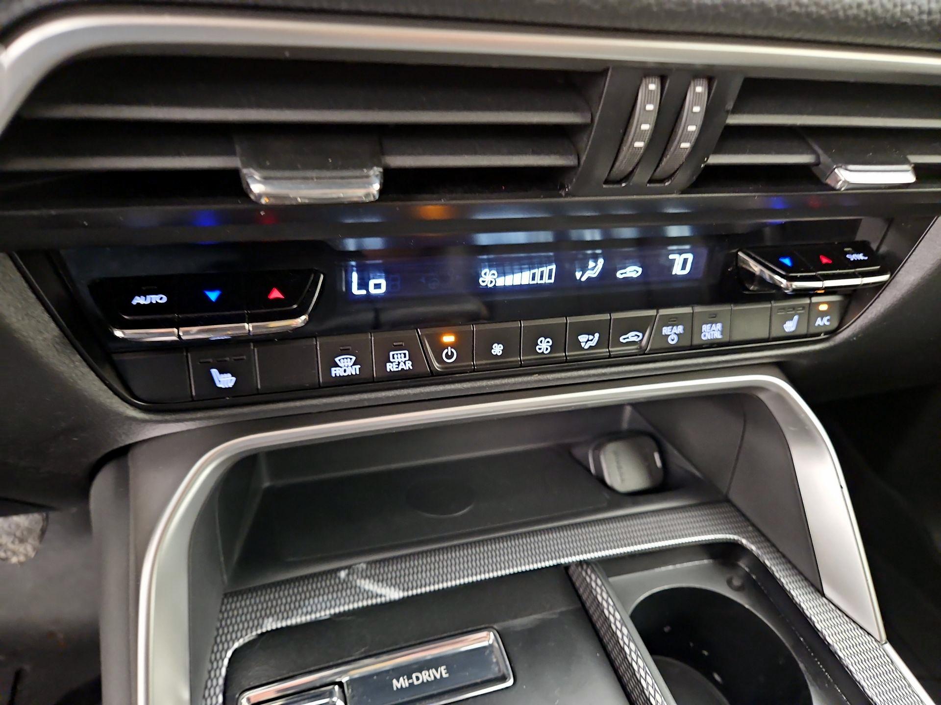 Thumbnail: 2024 Mazda CX-90 - 16