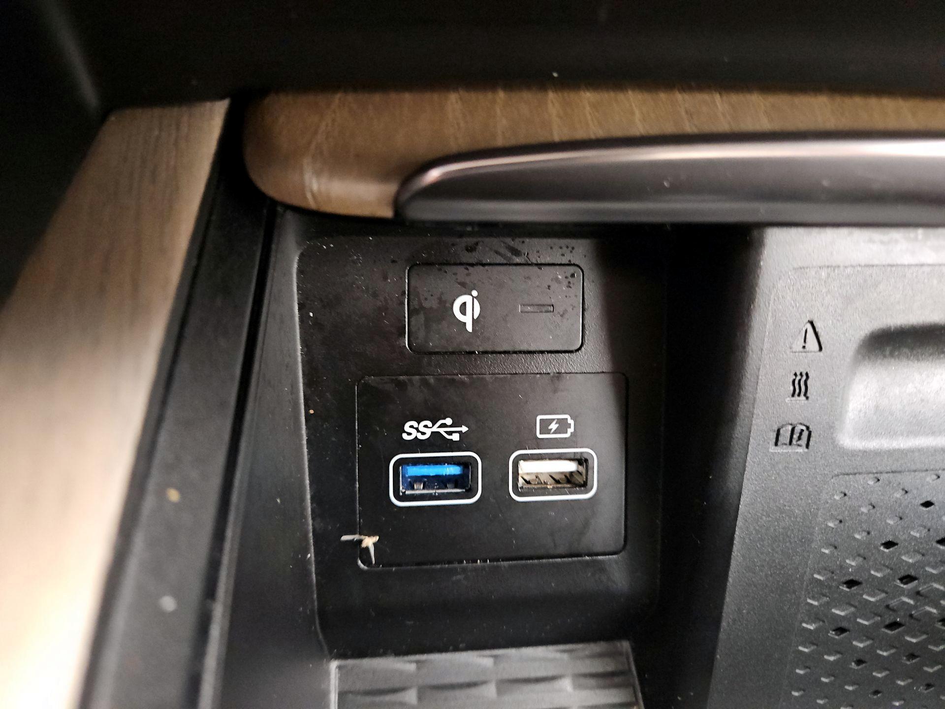 Thumbnail: 2023 Genesis GV80 - 19