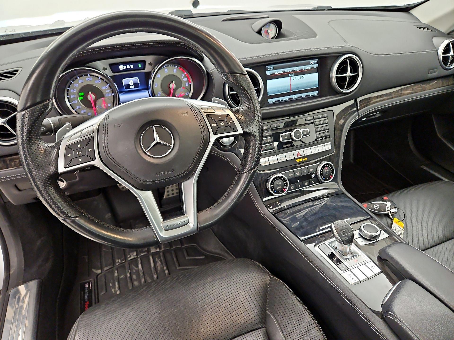 Thumbnail: 2016 Mercedes-Benz SL-Class - 9