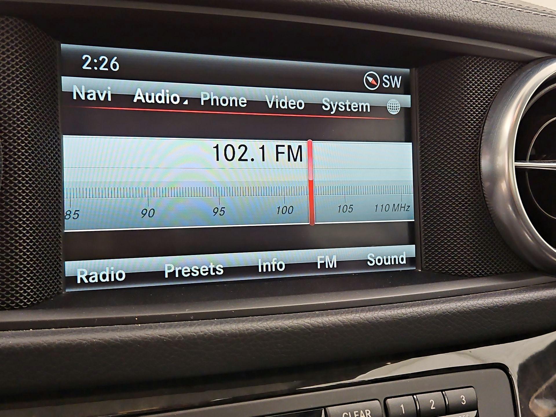 Thumbnail: 2016 Mercedes-Benz SL-Class - 16