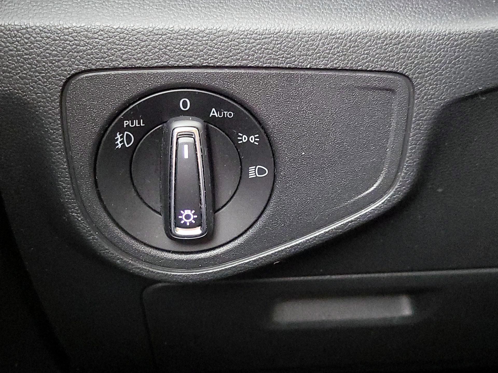 Thumbnail: 2019 Volkswagen Atlas - 13