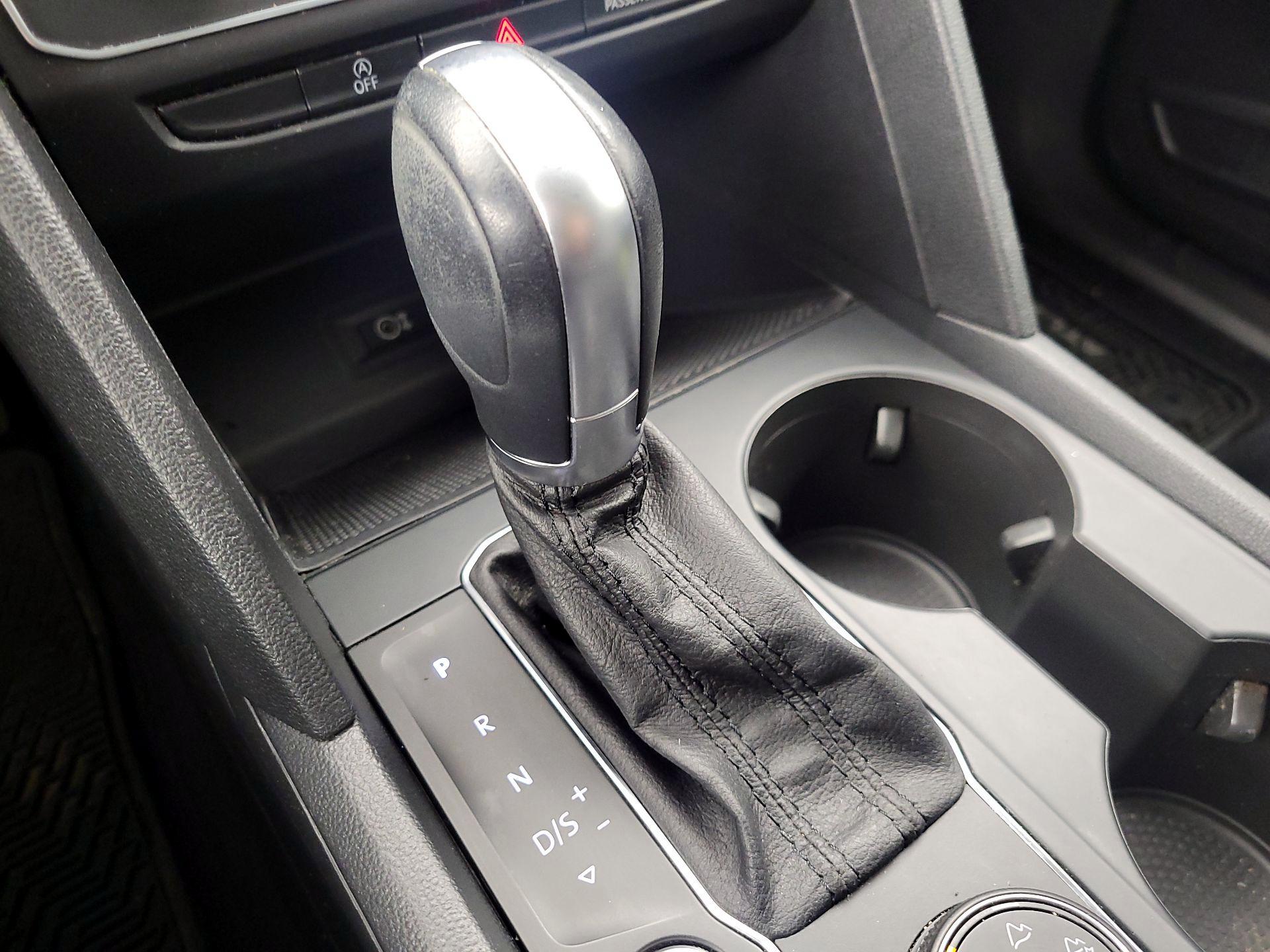 Thumbnail: 2019 Volkswagen Atlas - 17