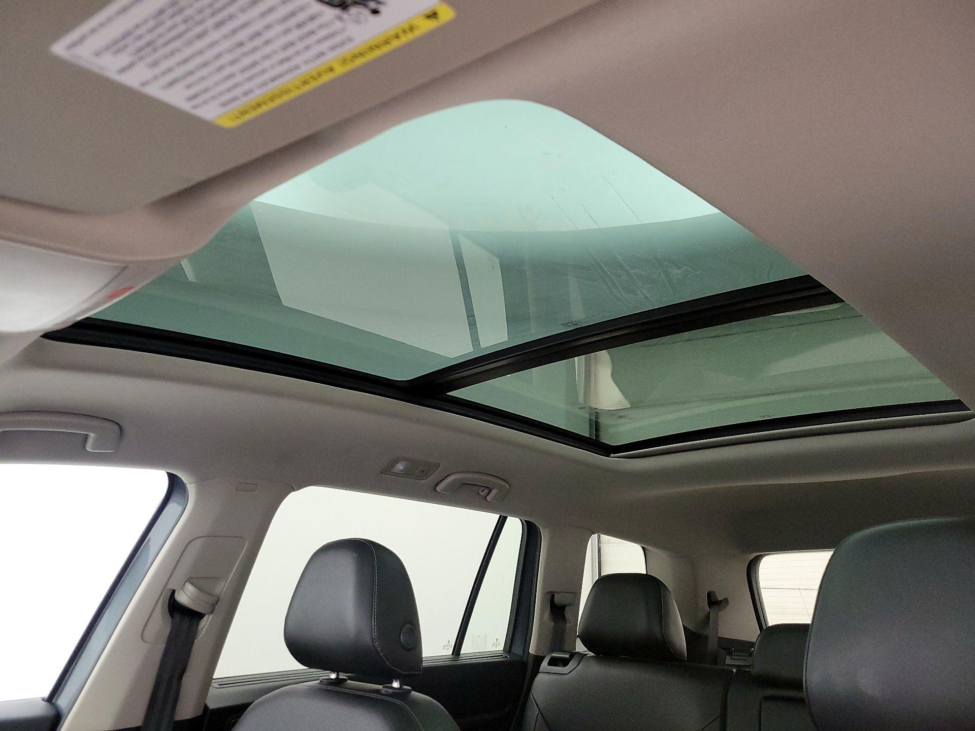 Thumbnail: 2019 Volkswagen Atlas - 19