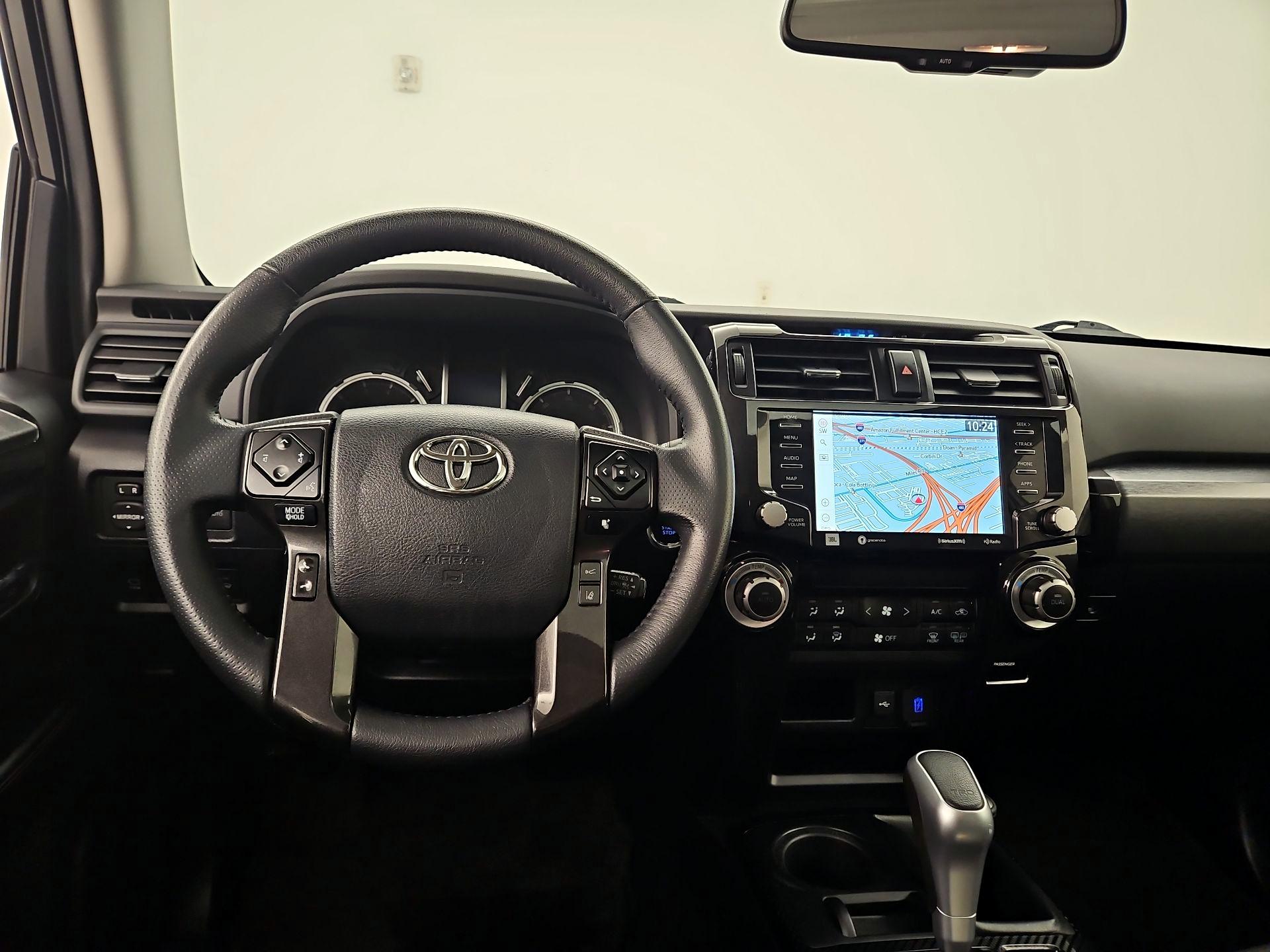 Thumbnail: 2022 Toyota 4Runner - 10