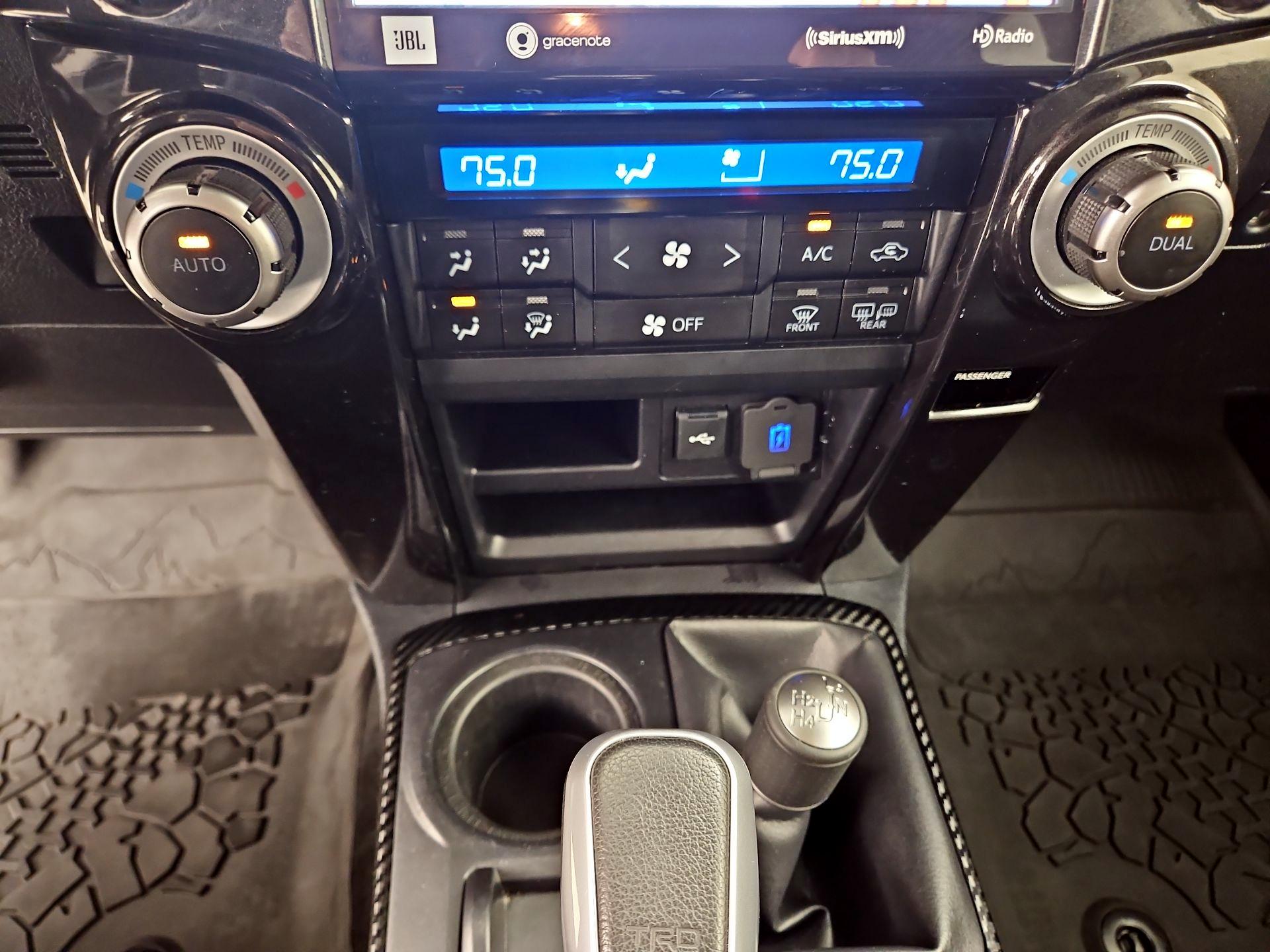 Thumbnail: 2022 Toyota 4Runner - 17