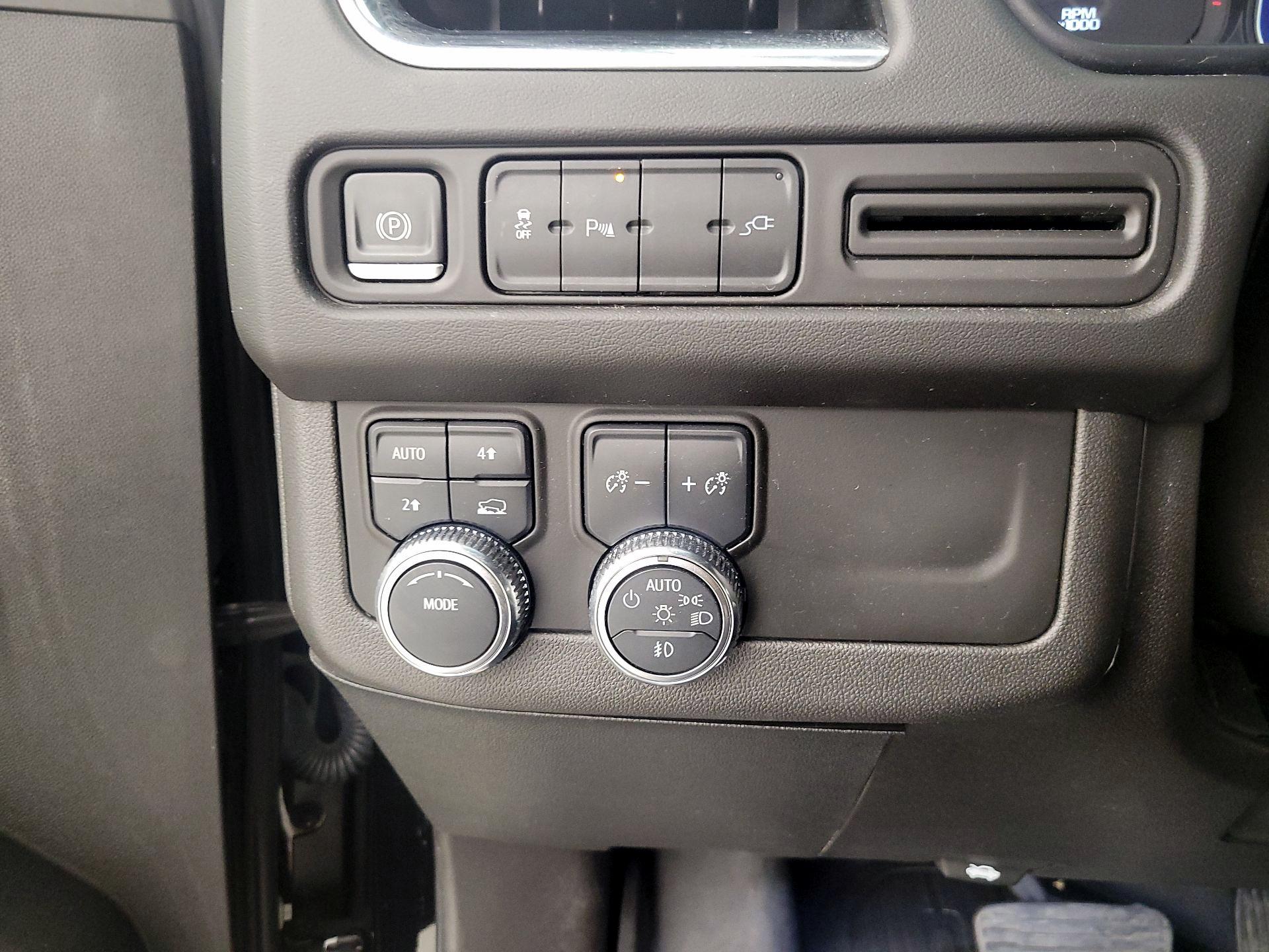 Thumbnail: 2021 GMC Yukon - 13