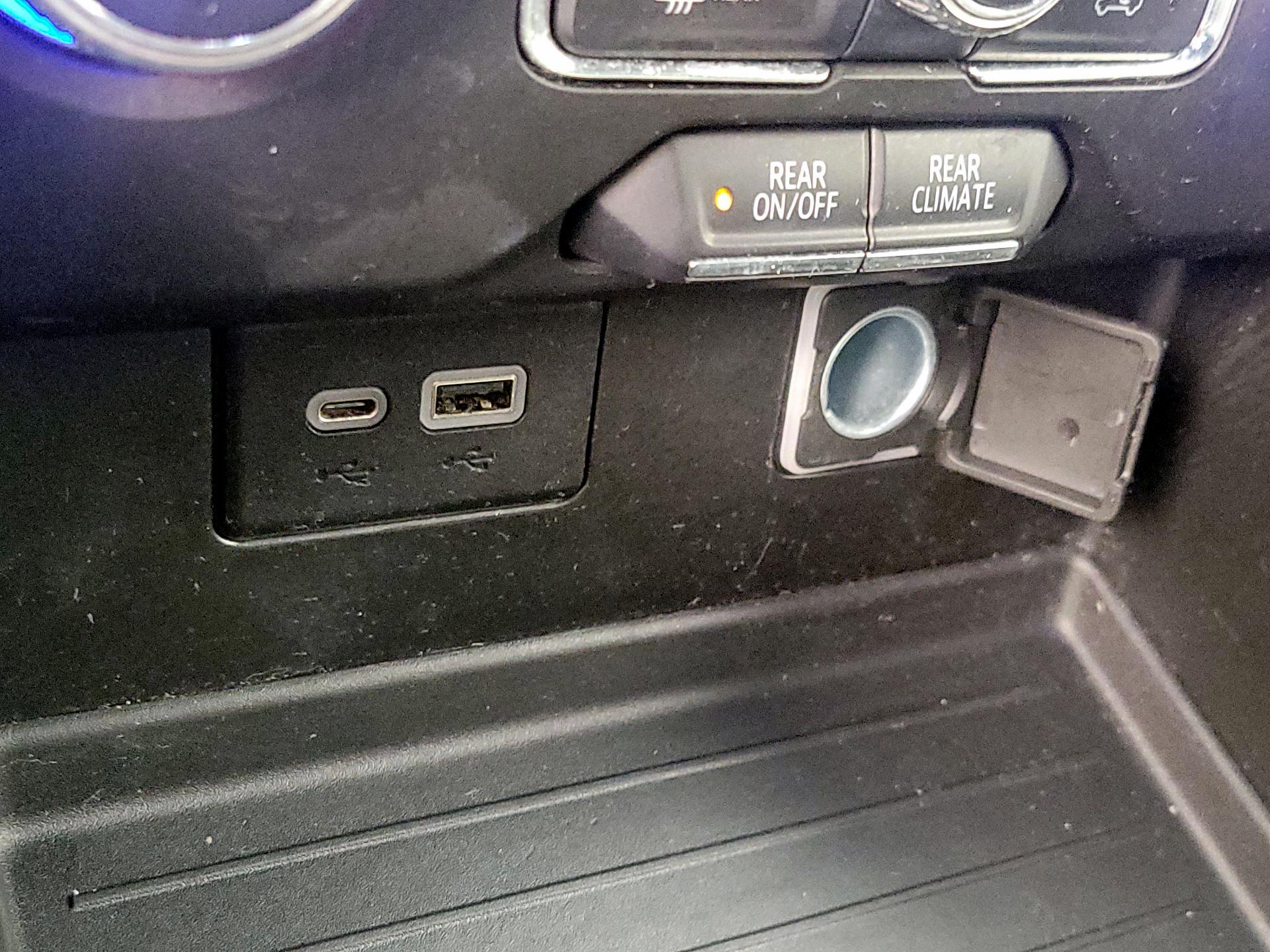 Thumbnail: 2021 GMC Yukon - 18