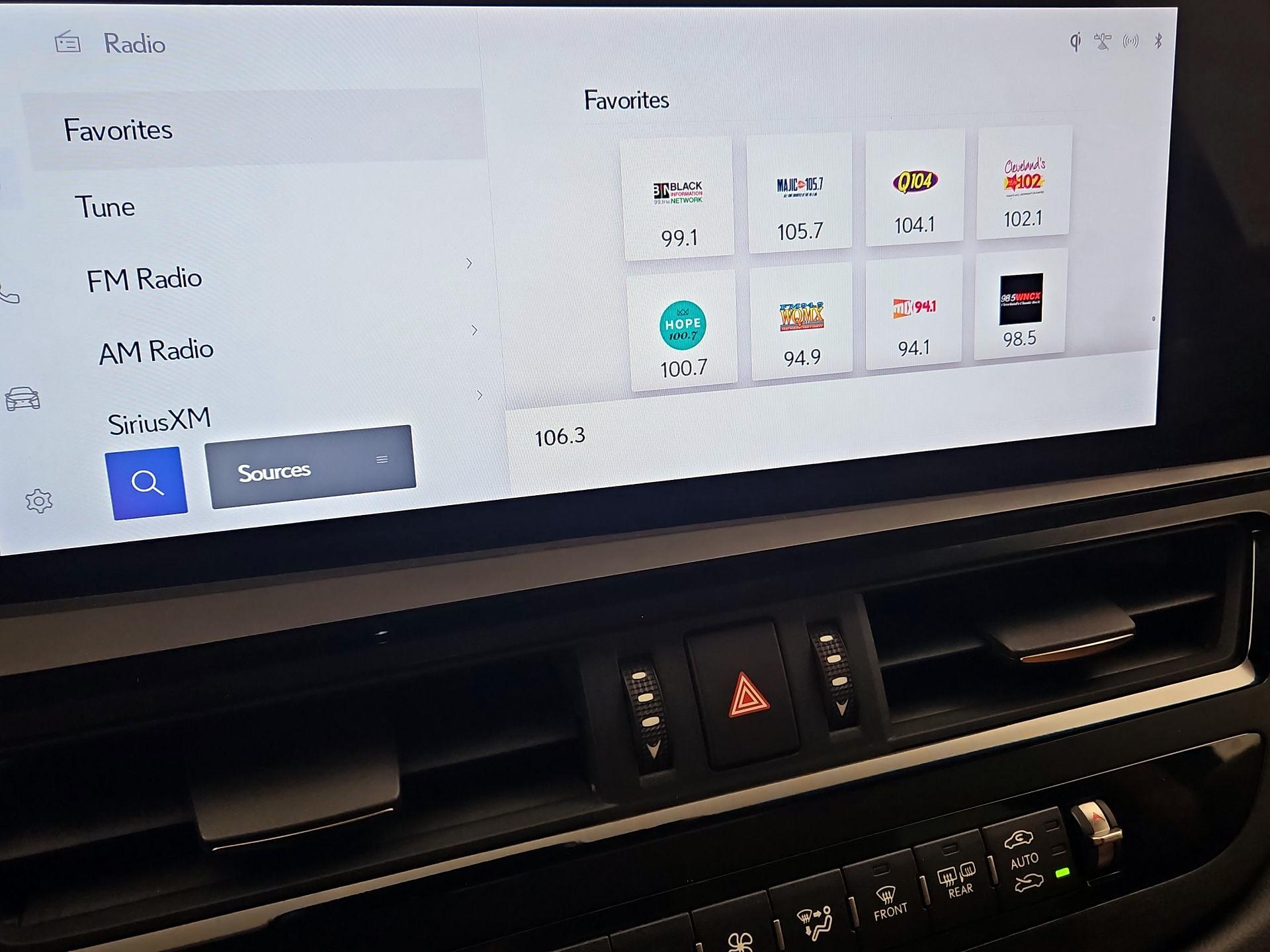 Thumbnail: 2025 Lexus ES - 15