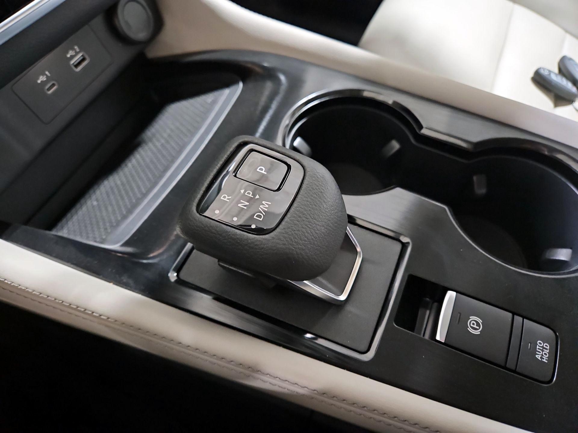 Thumbnail: 2022 Nissan Rogue - 17