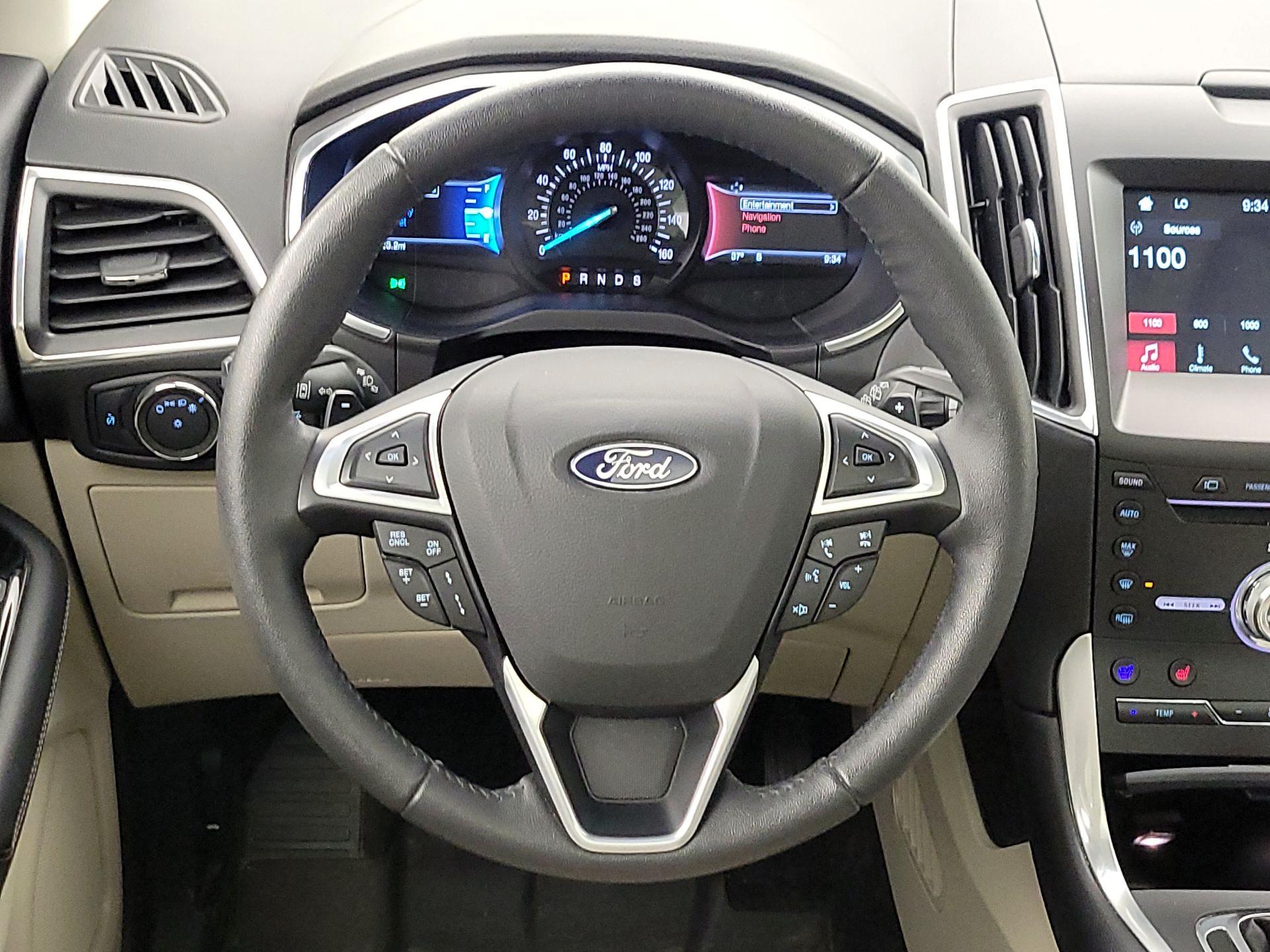 Thumbnail: 2018 Ford Edge - 10