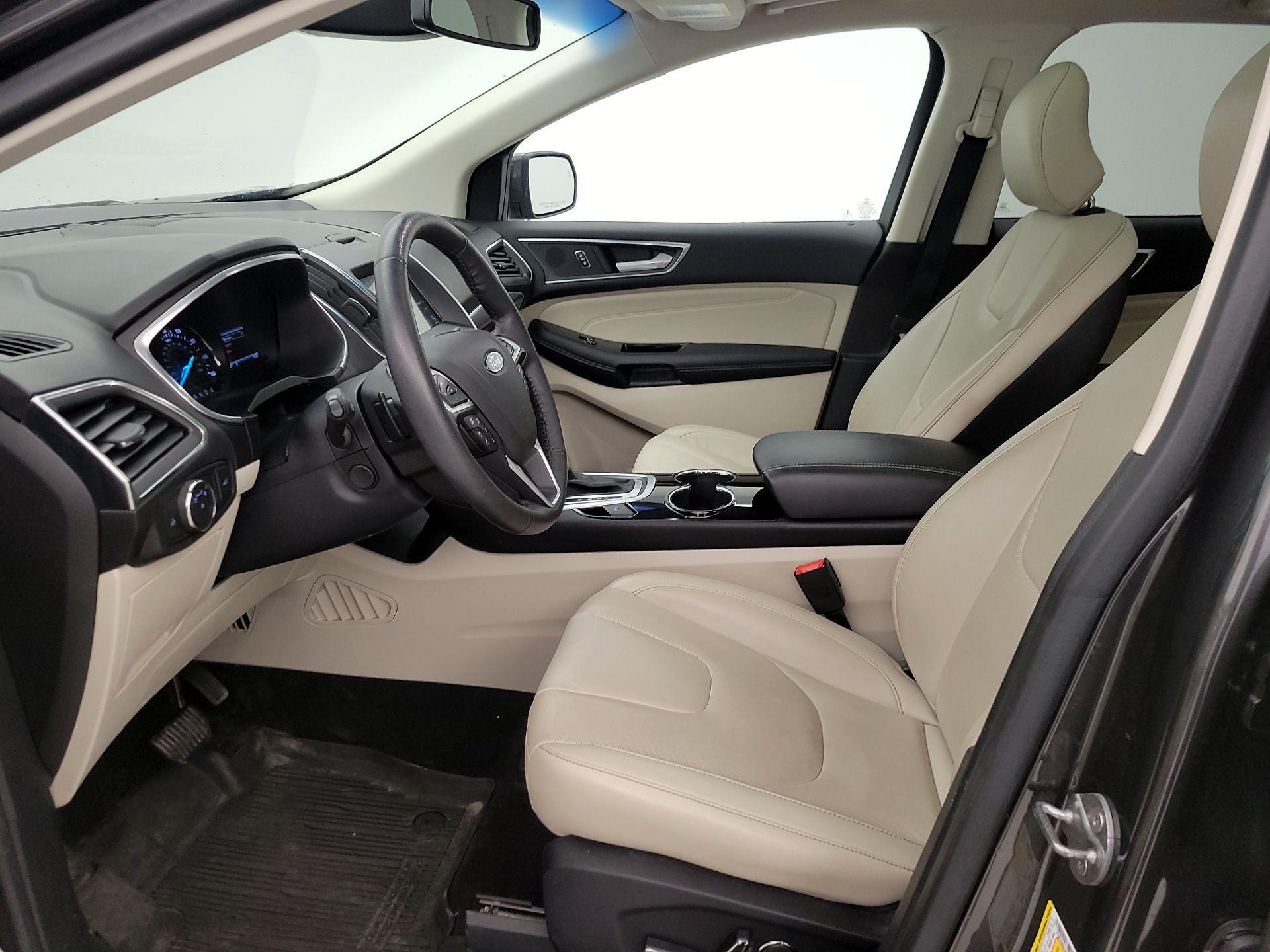 Thumbnail: 2018 Ford Edge - 11