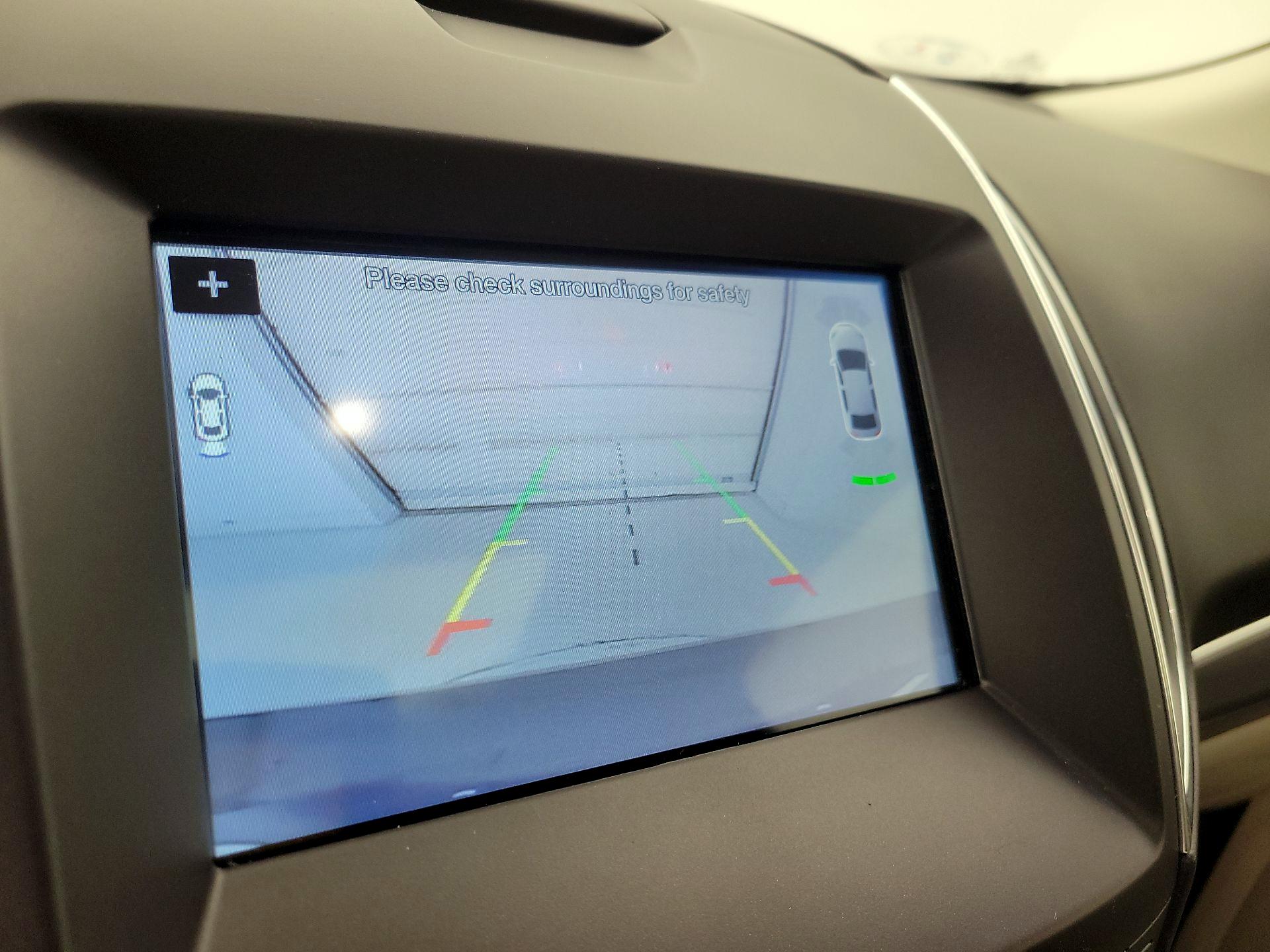 Thumbnail: 2018 Ford Edge - 15