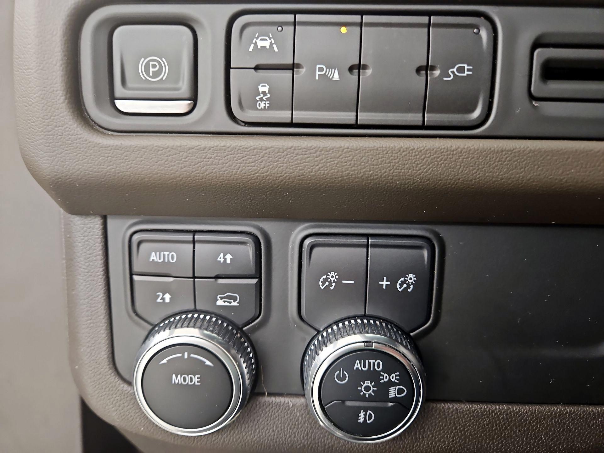 Thumbnail: 2021 GMC Yukon - 13