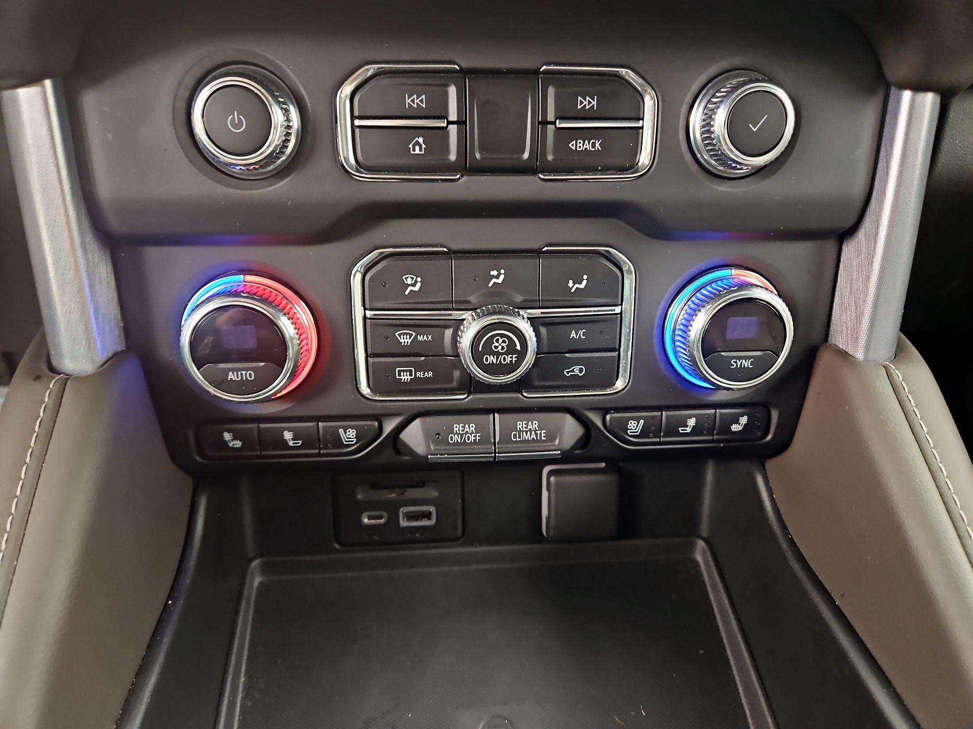 Thumbnail: 2021 GMC Yukon - 17