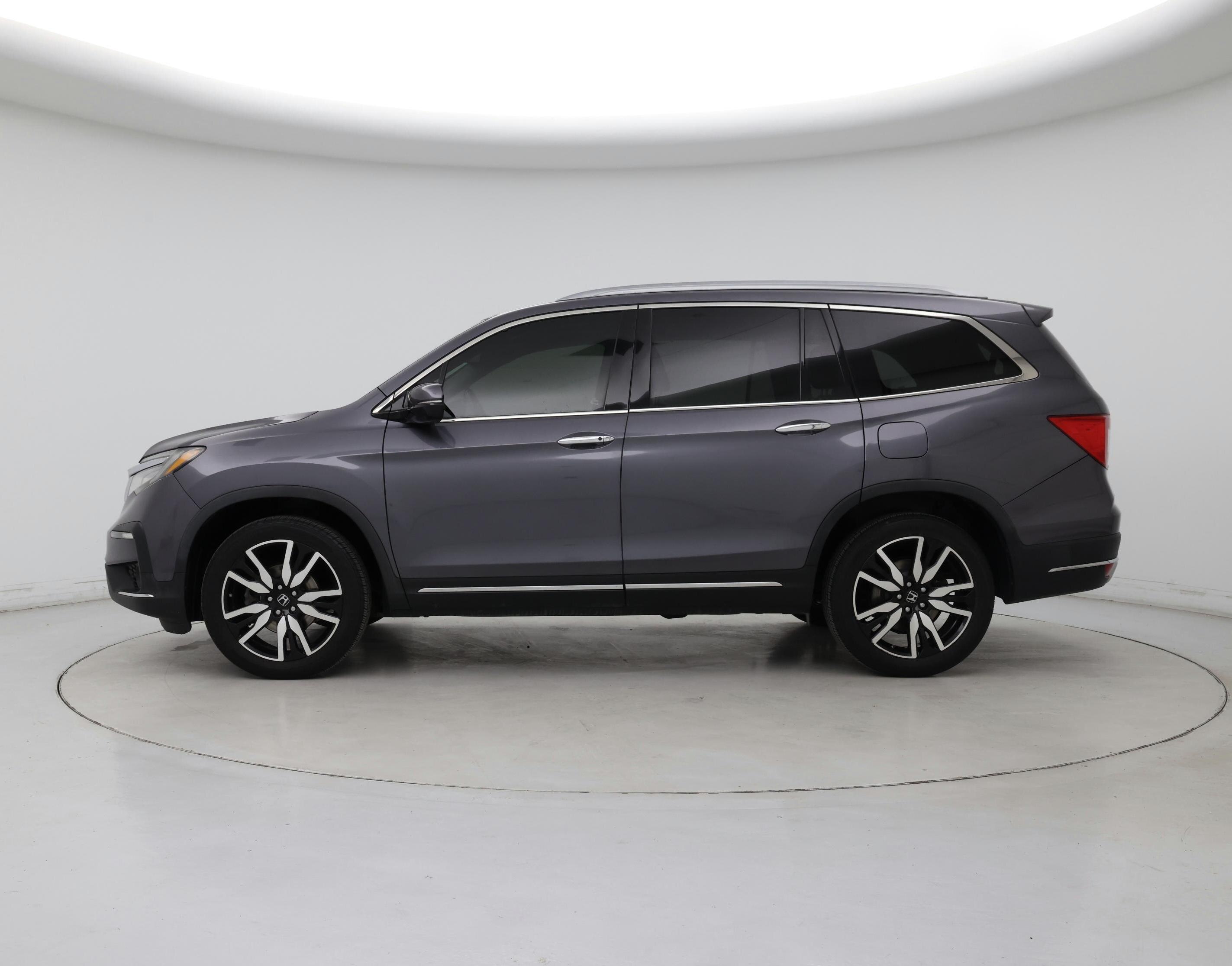 Thumbnail: 2019 Honda Pilot - 3