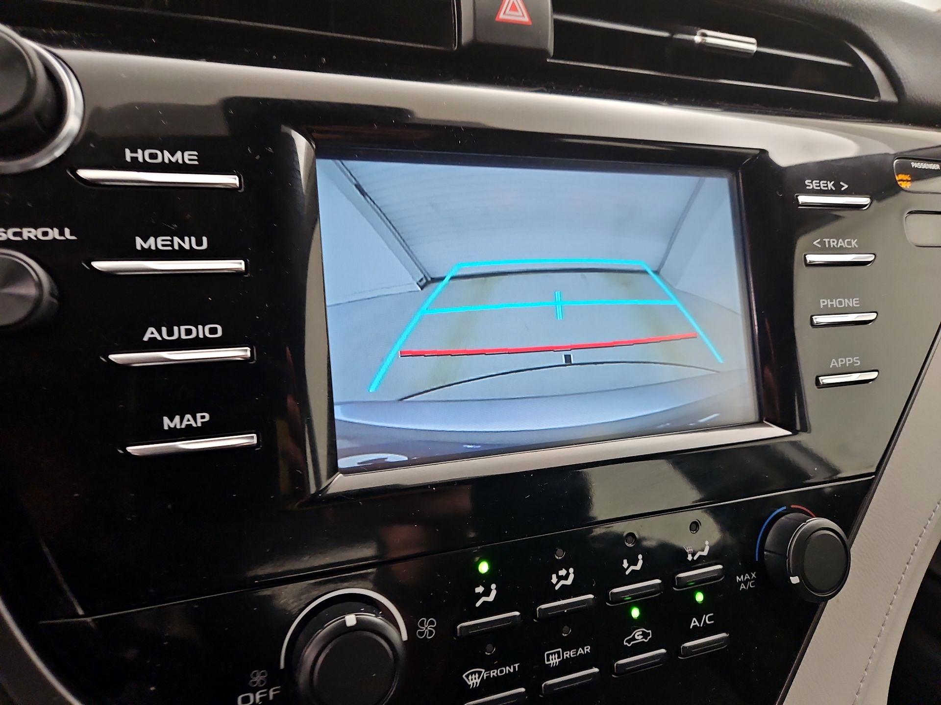 Thumbnail: 2019 Toyota Camry - 14